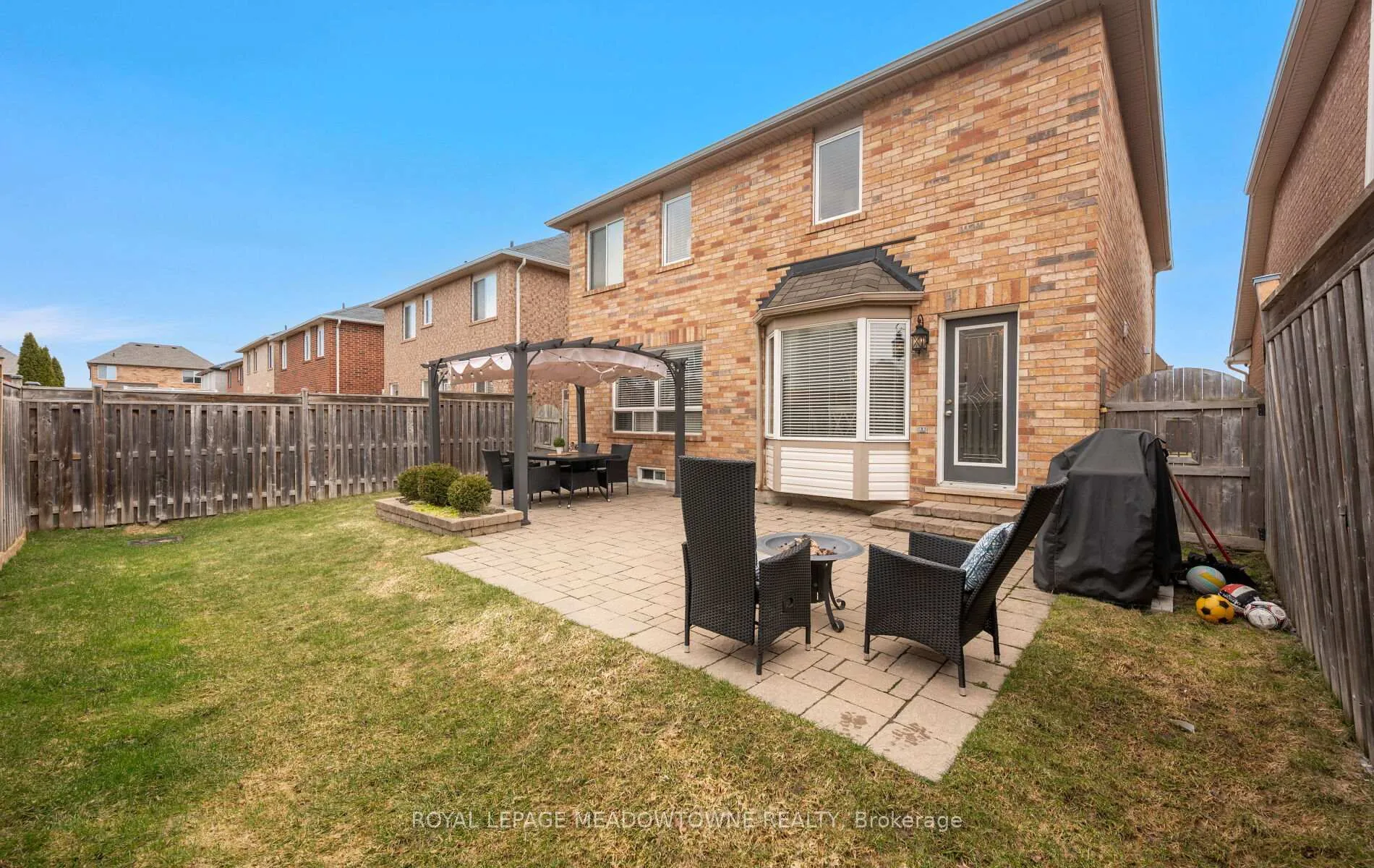 Photo 37 of 6 Clyde Road, Brampton, Credit Valley — HOMEH