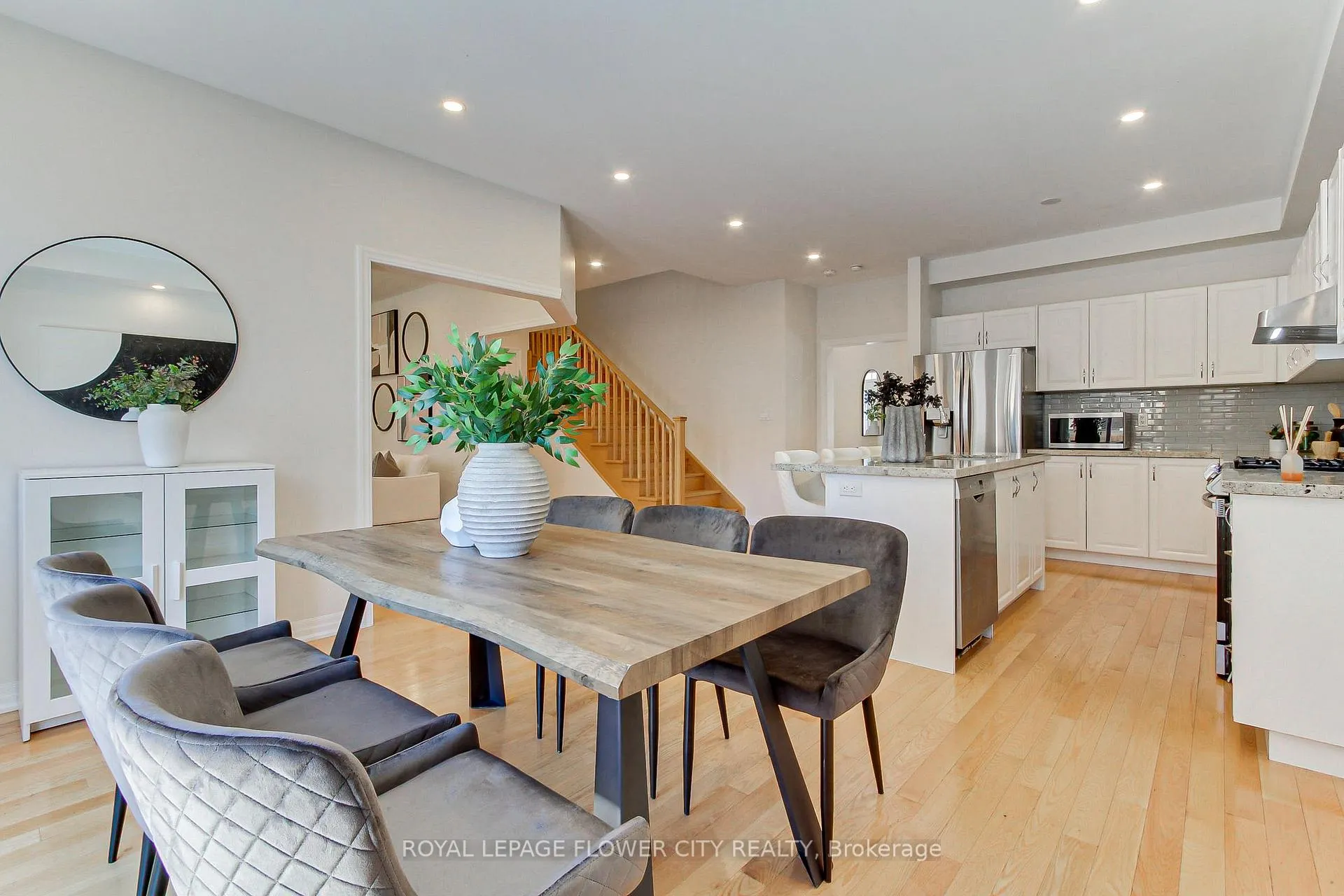 Photo 15 of 3362 Post Road, Oakville, Glenorchy — HOMEH
