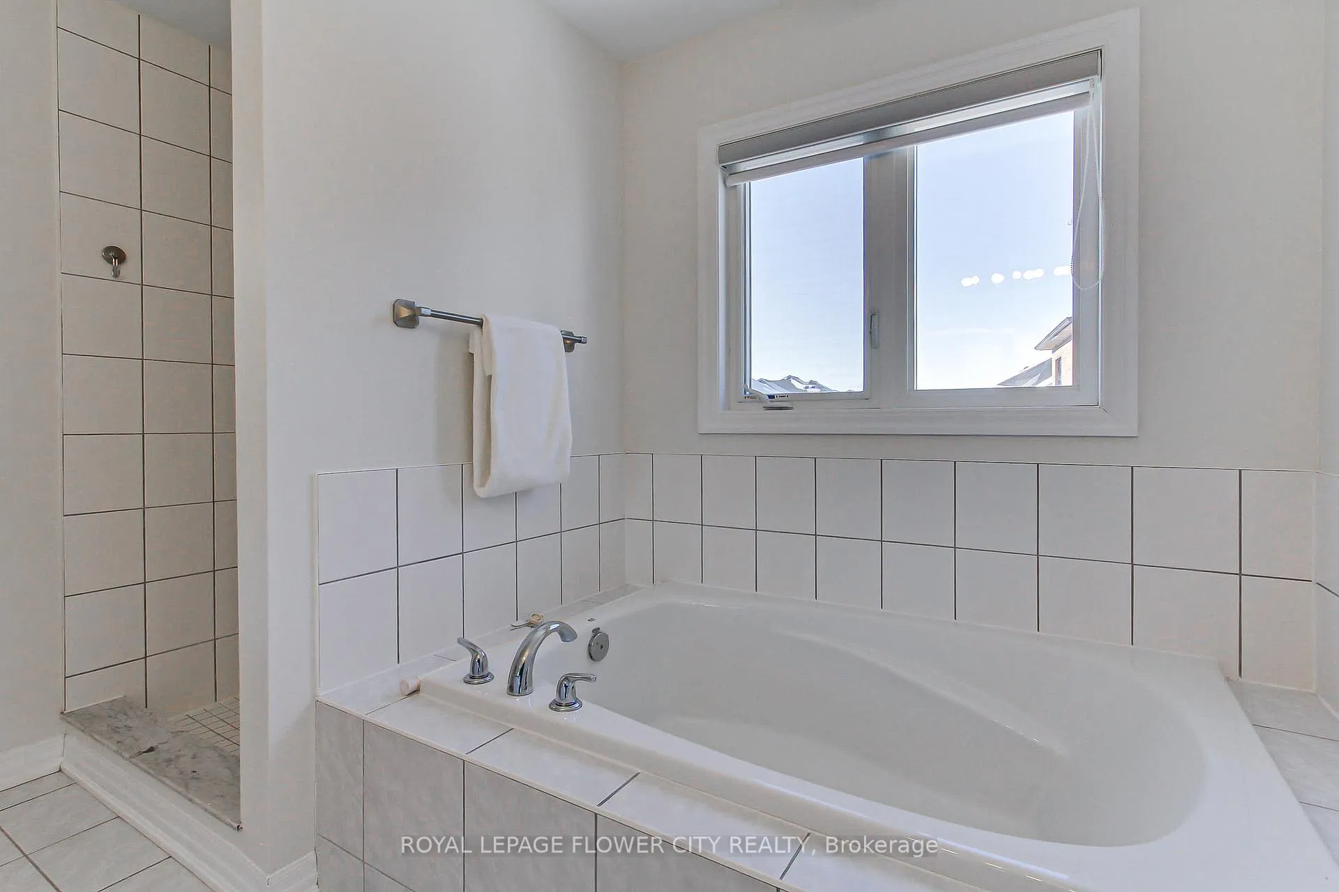Photo 32 of 3362 Post Road, Oakville, Glenorchy — HOMEH