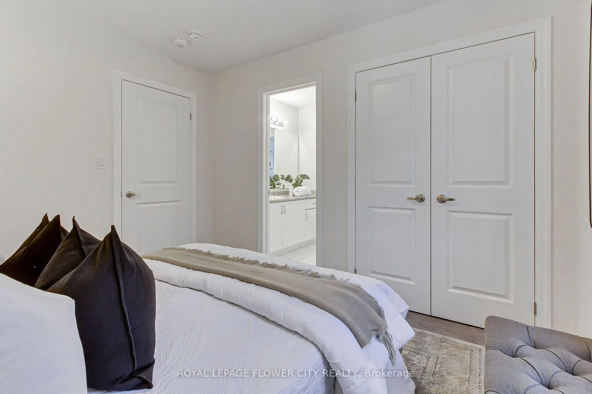 Photo 35 of 3362 Post Road, Oakville, Glenorchy — HOMEH