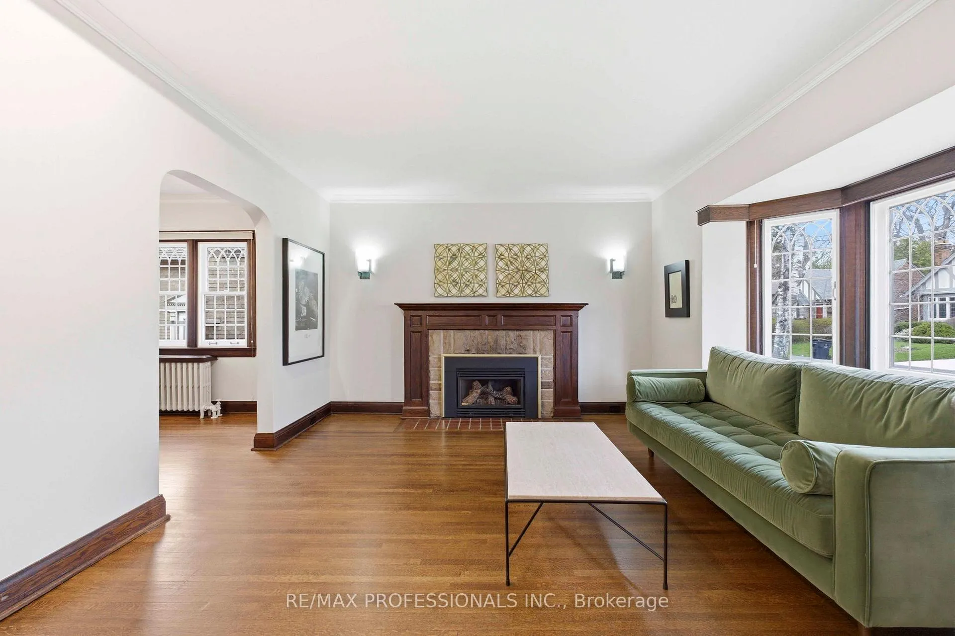 Photo 9 of 10 Edgemore Drive, Etobicoke, Stonegate-Queensway — HOMEH