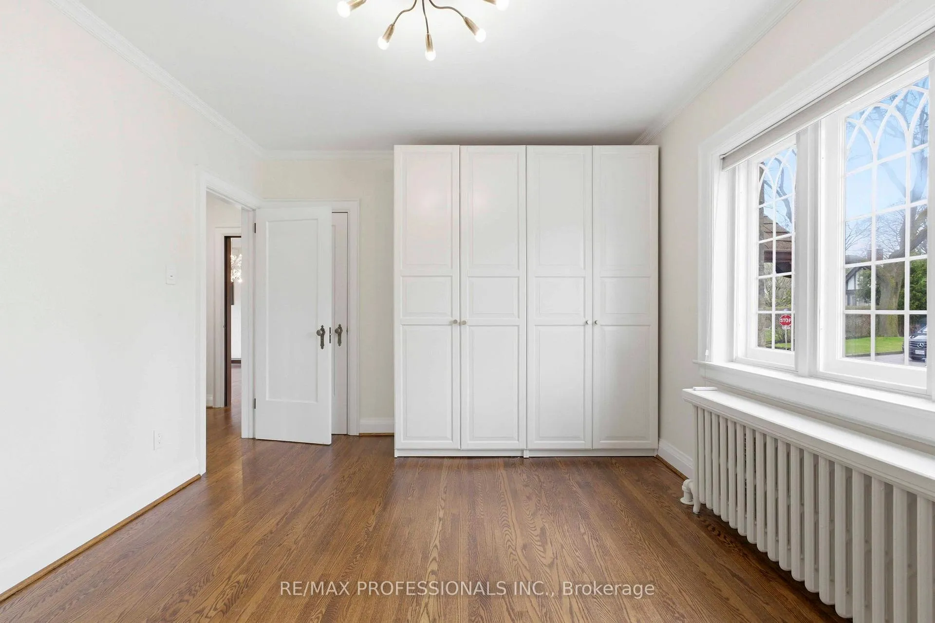 Photo 20 of 10 Edgemore Drive, Etobicoke, Stonegate-Queensway — HOMEH