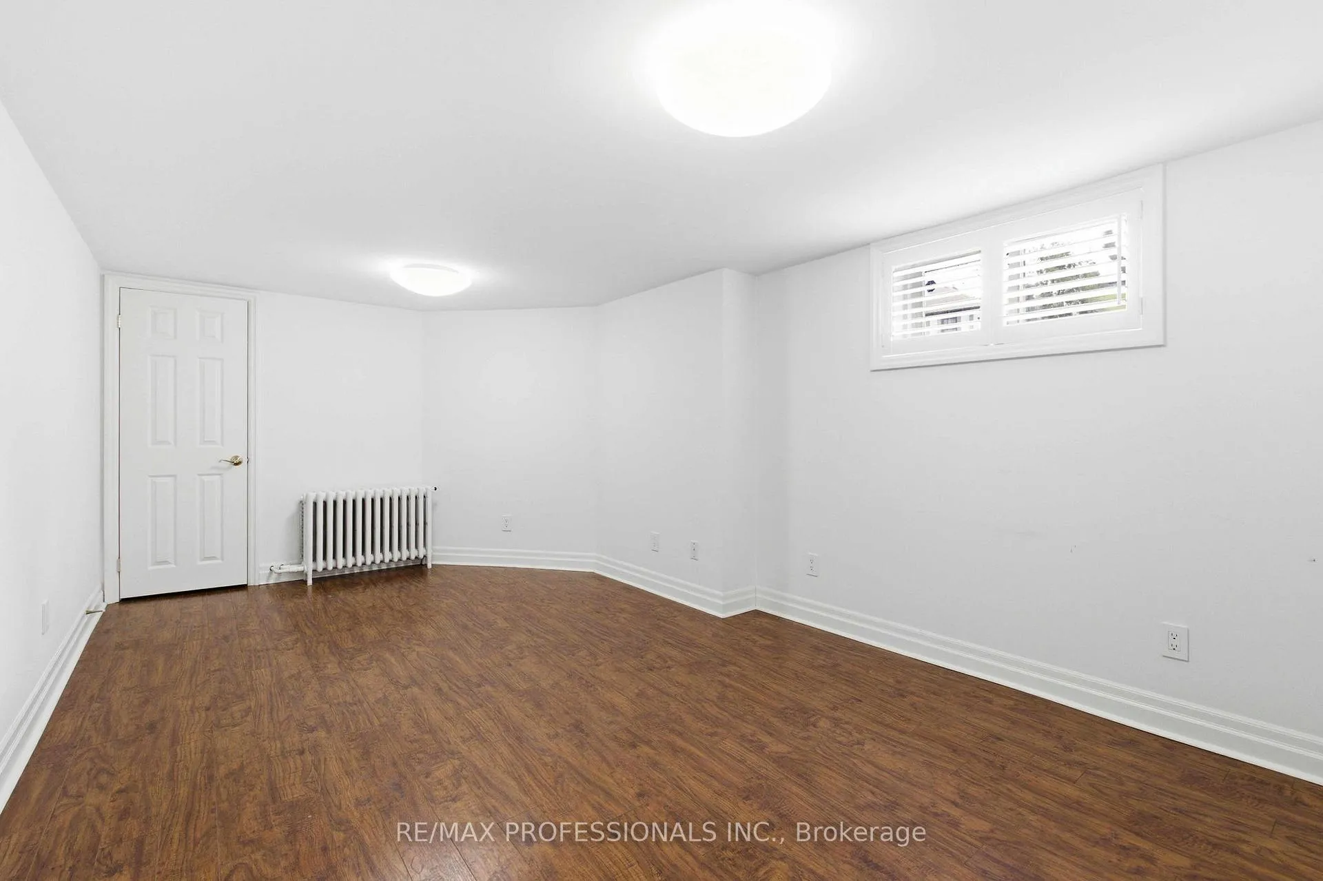 Photo 29 of 10 Edgemore Drive, Etobicoke, Stonegate-Queensway — HOMEH