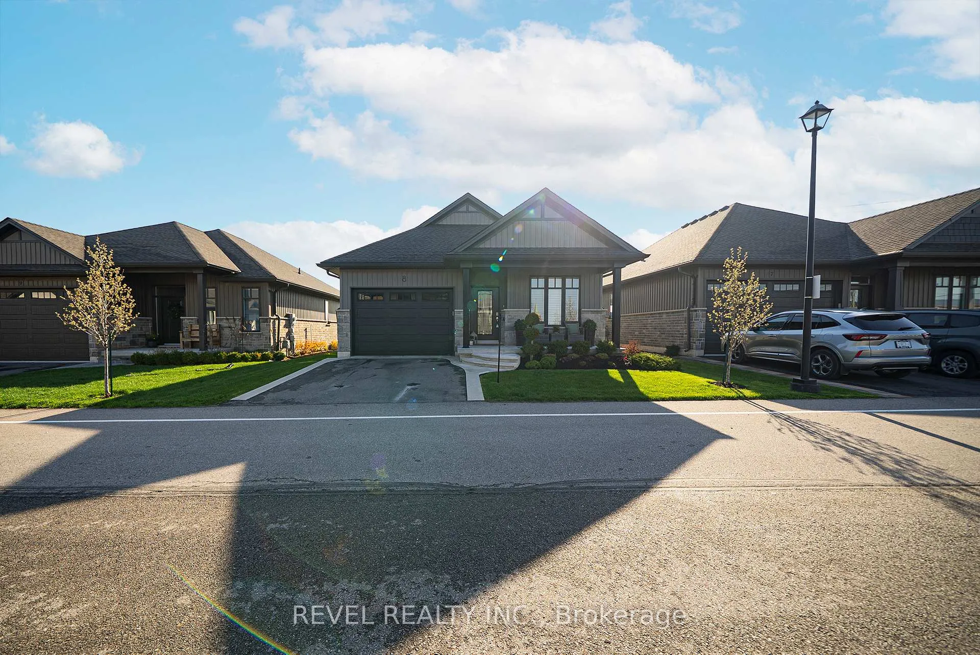 Photo 2 of Unit 8, 24 Craddock Boulevard, Haldimand — HOMEH