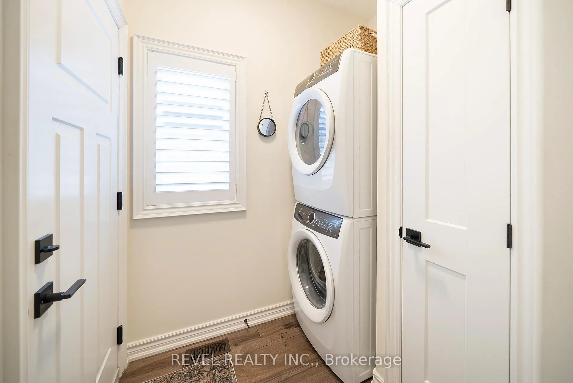 Photo 8 of Unit 8, 24 Craddock Boulevard, Haldimand — HOMEH