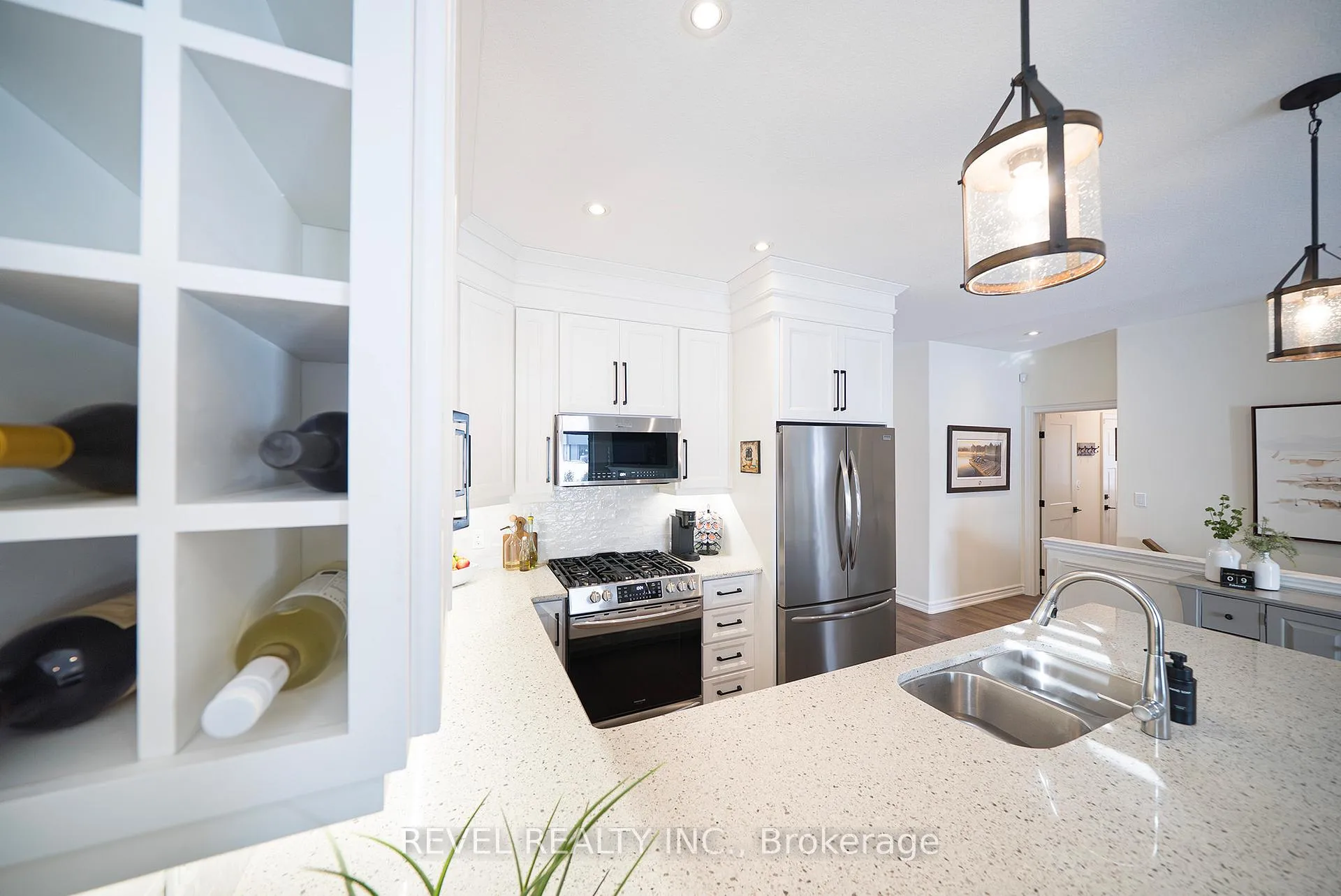 Photo 11 of Unit 8, 24 Craddock Boulevard, Haldimand — HOMEH