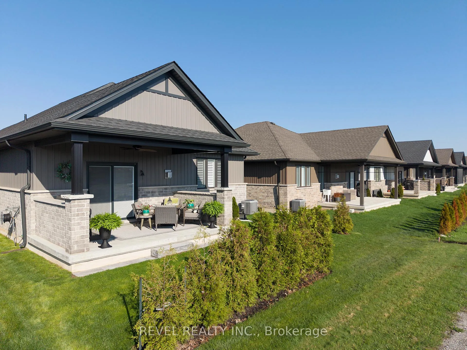 Photo 29 of Unit 8, 24 Craddock Boulevard, Haldimand — HOMEH