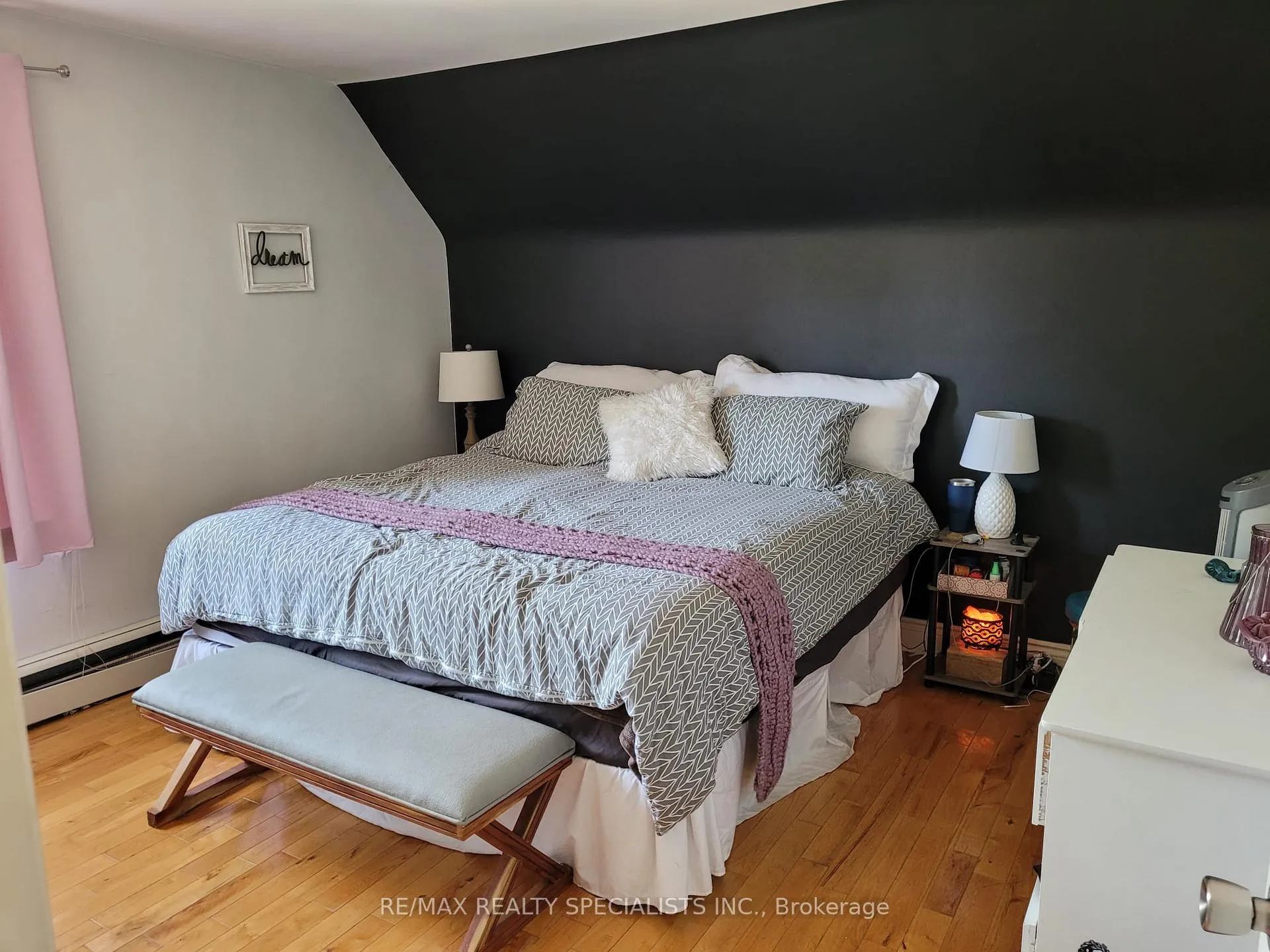 Photo 4 of Unit 3, 2016 Edinburgh Drive, Burlington, Brant — HOMEH