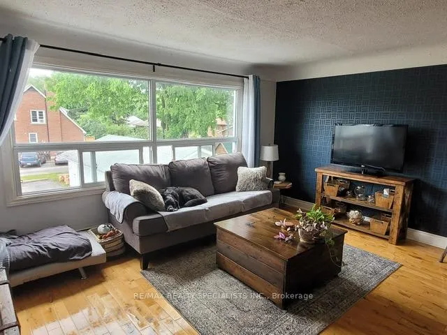 Photo 7 of Unit 3, 2016 Edinburgh Drive, Burlington, Brant — HOMEH