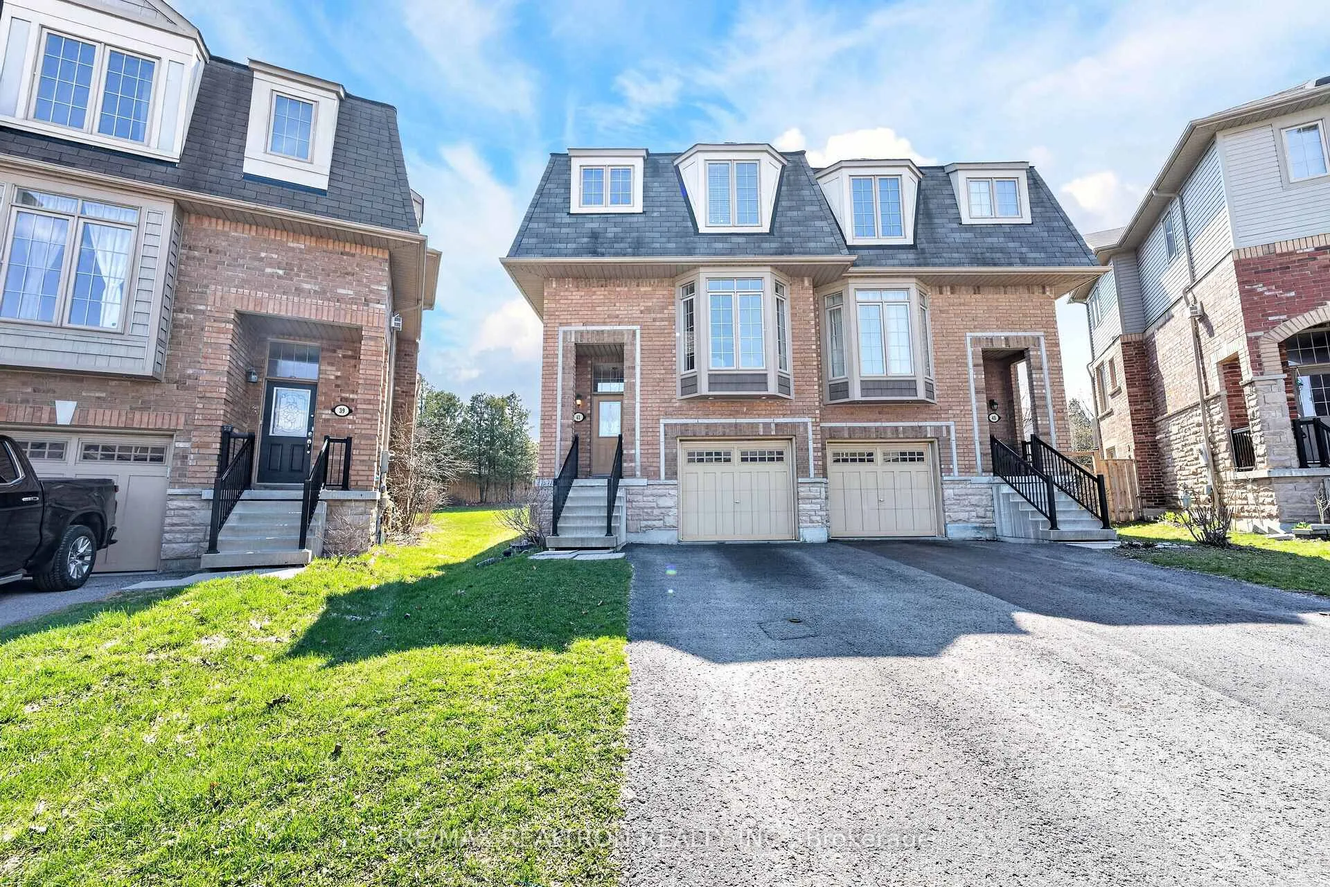 Photo 2 of 41 Horton Street, Ajax, Central East — HOMEH