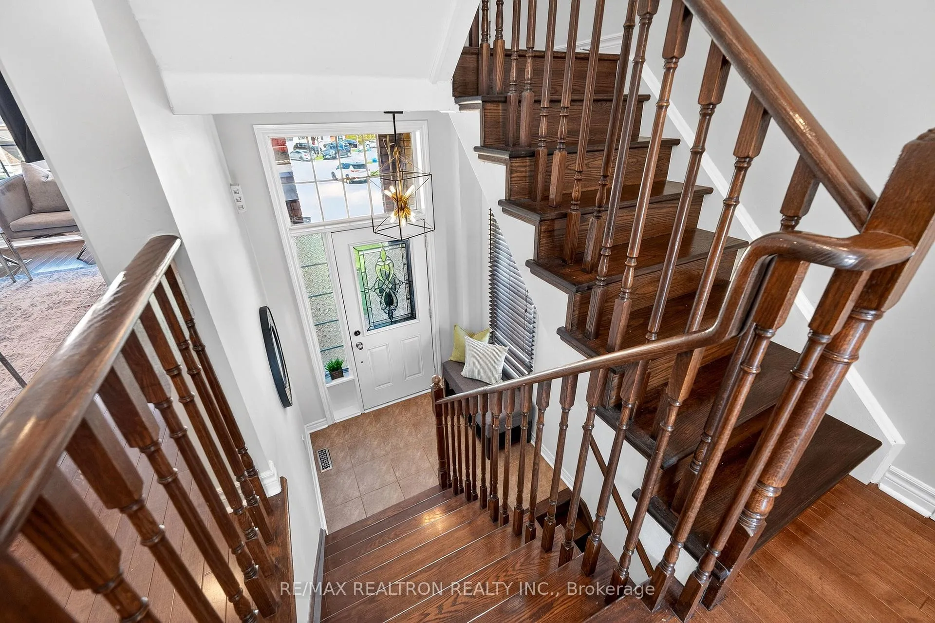 Photo 3 of 41 Horton Street, Ajax, Central East — HOMEH