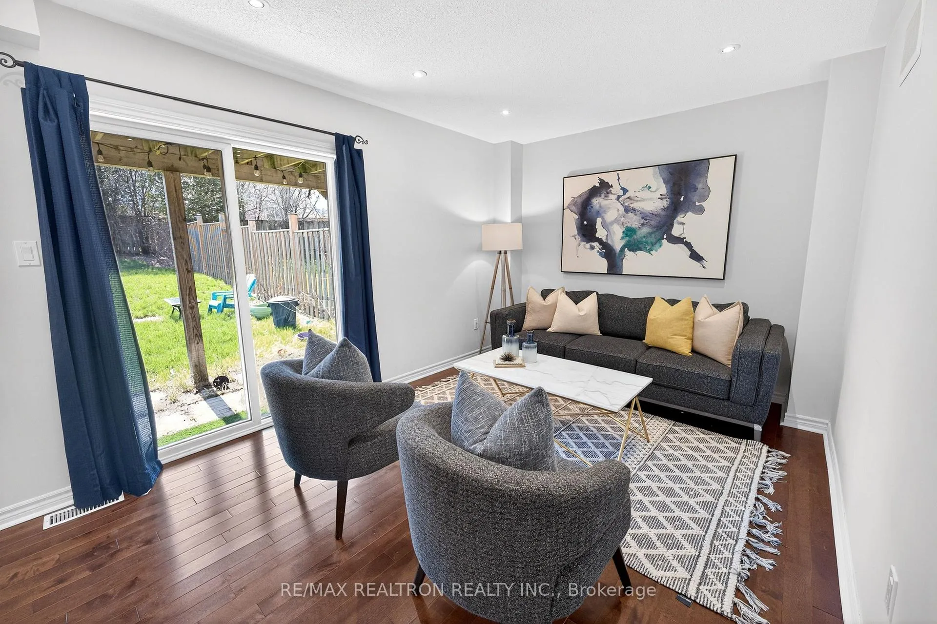Photo 16 of 41 Horton Street, Ajax, Central East — HOMEH