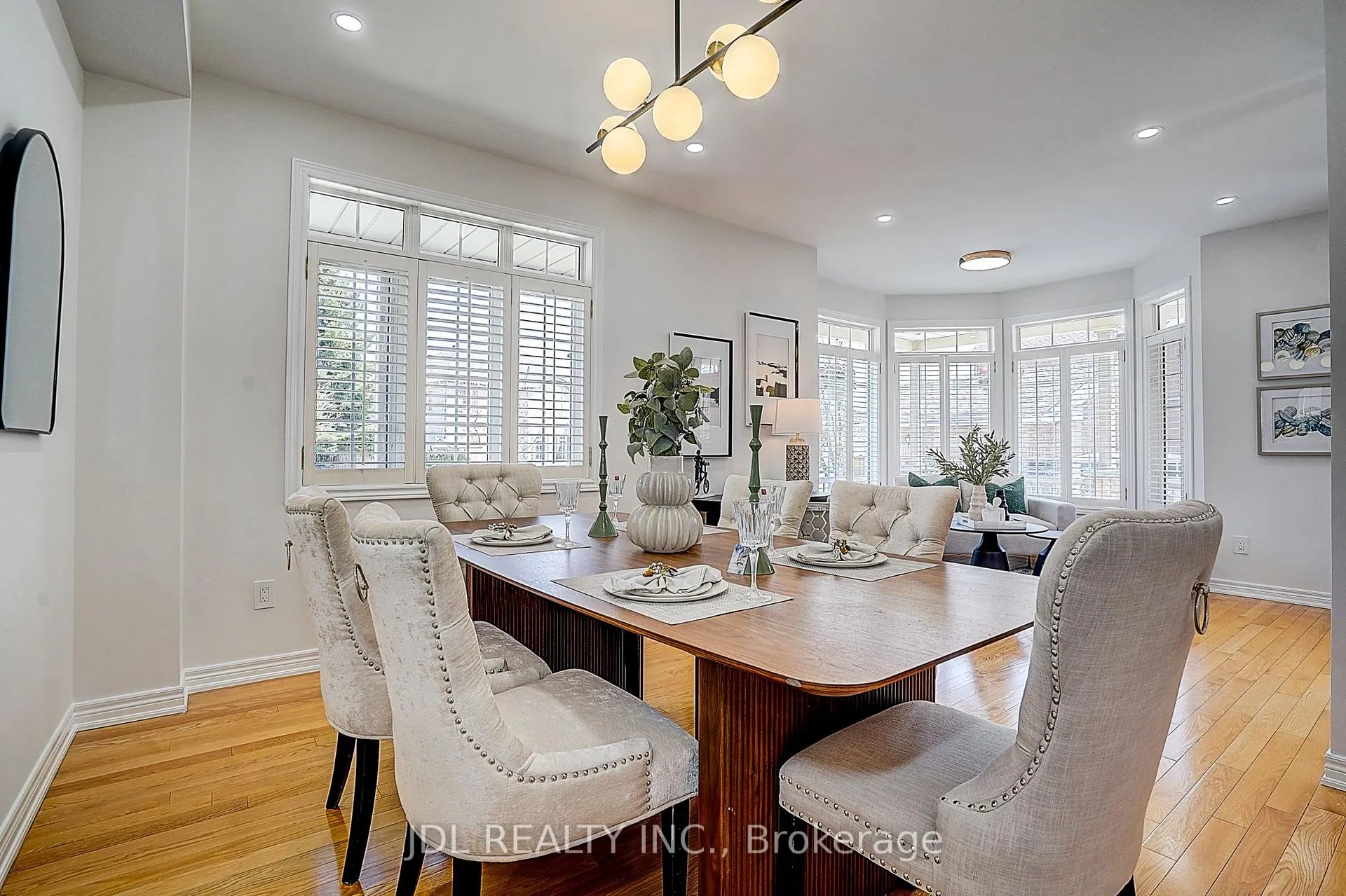Photo 11 of 2 Catalina Crescent, Richmond Hill, Rouge Woods — HOMEH