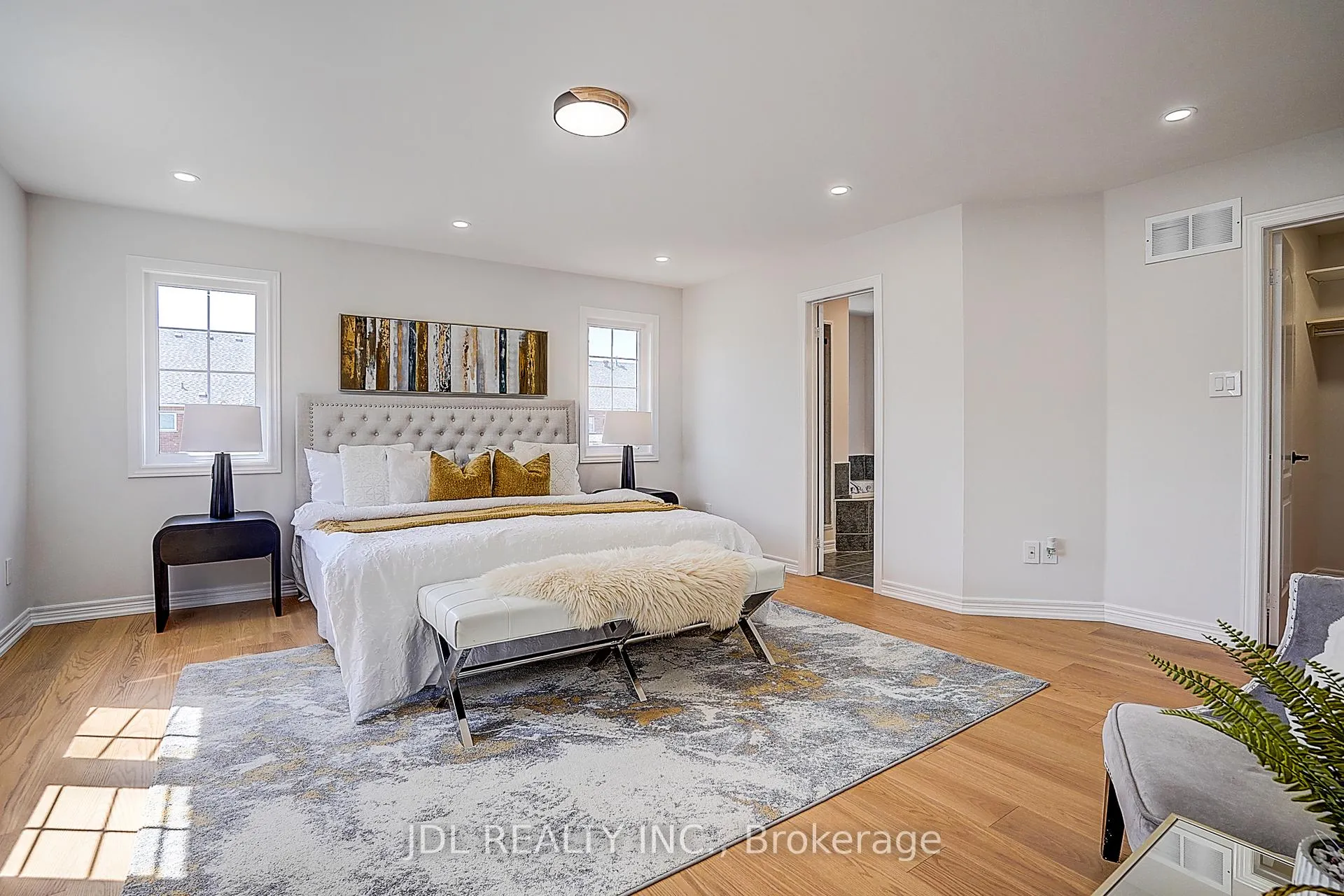 Photo 29 of 2 Catalina Crescent, Richmond Hill, Rouge Woods — HOMEH