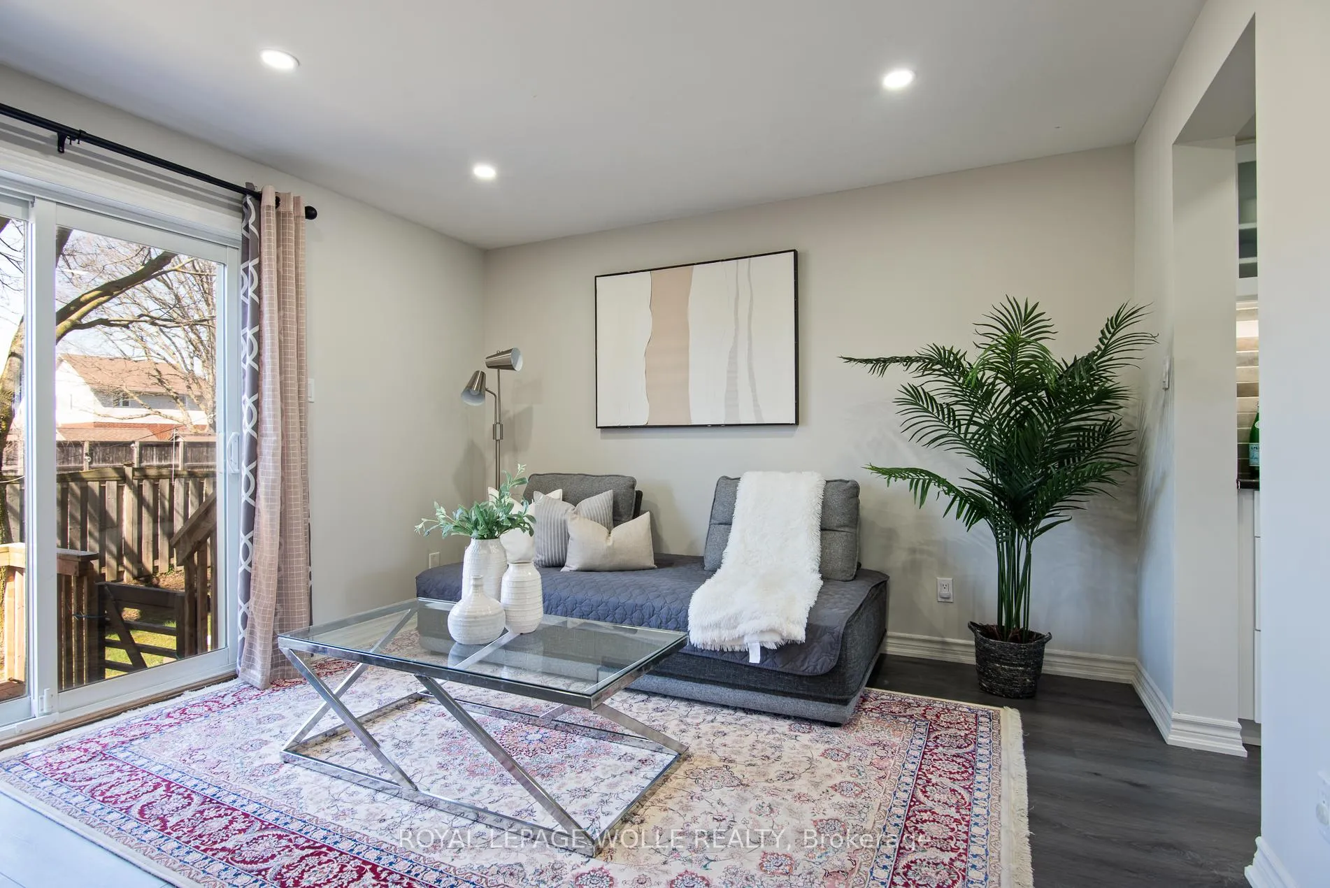 Photo 7 of Unit 9, 465 Woolwich Street N, Waterloo — HOMEH