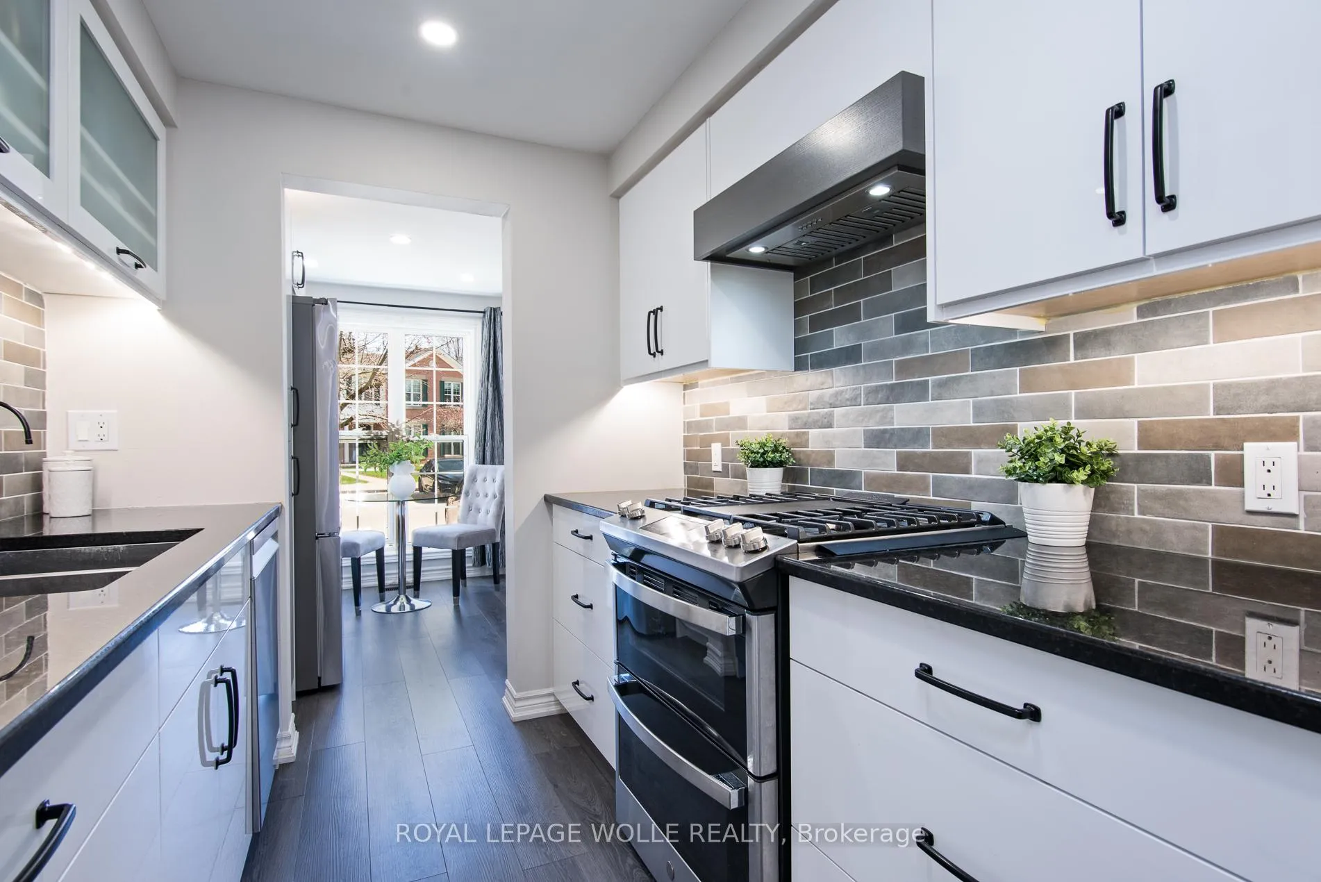 Photo 10 of Unit 9, 465 Woolwich Street N, Waterloo — HOMEH