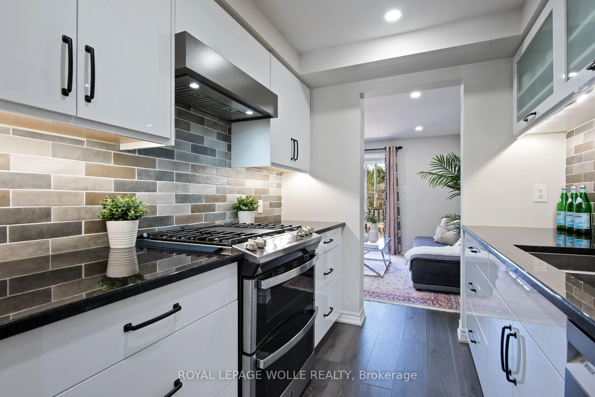 Photo 12 of Unit 9, 465 Woolwich Street N, Waterloo — HOMEH