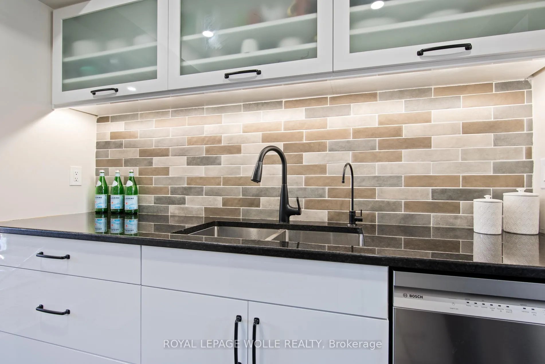 Photo 14 of Unit 9, 465 Woolwich Street N, Waterloo — HOMEH