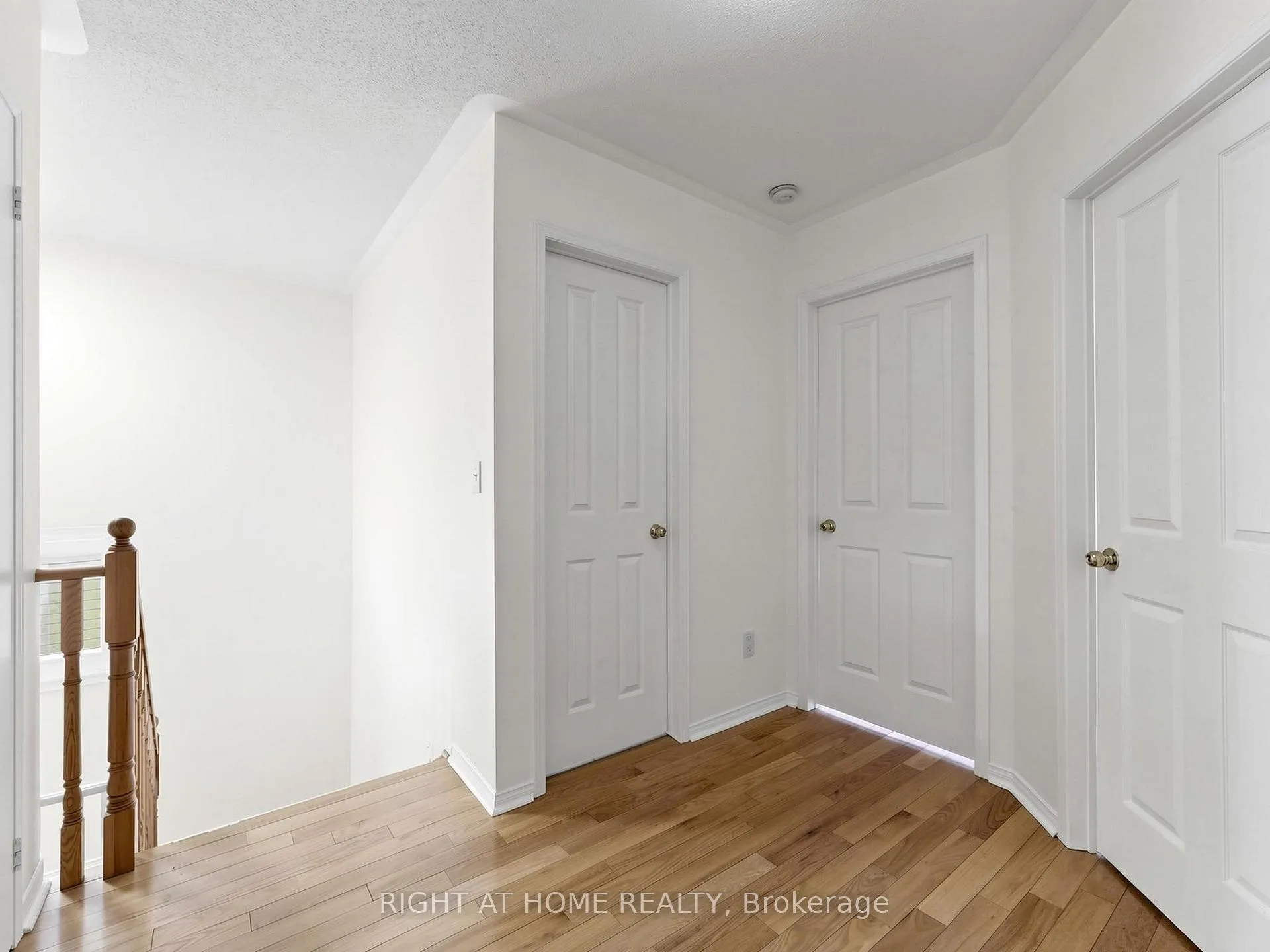 Photo 16 of 306 William Berczy Boulevard, Markham, Berczy — HOMEH