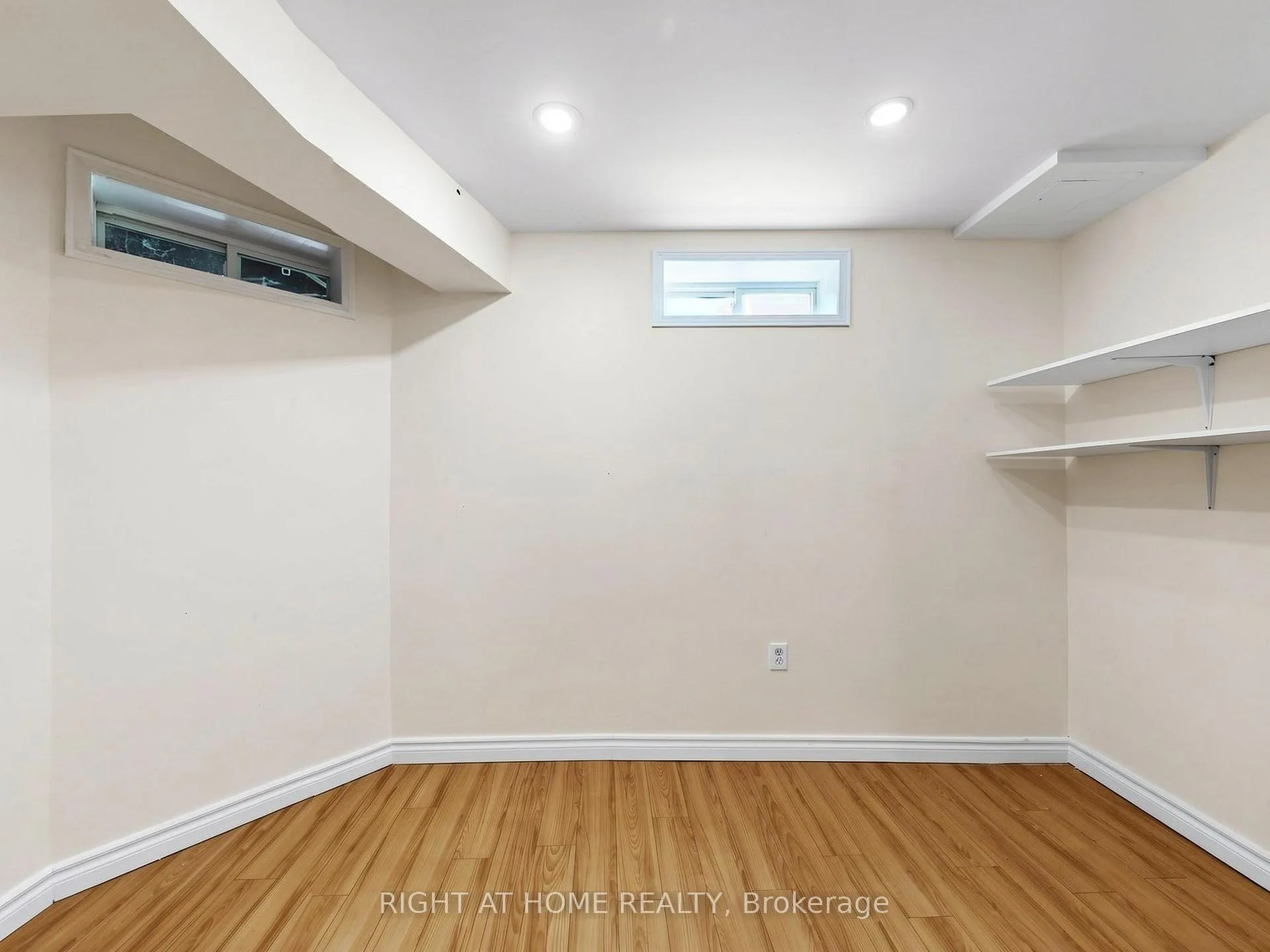 Photo 31 of 306 William Berczy Boulevard, Markham, Berczy — HOMEH
