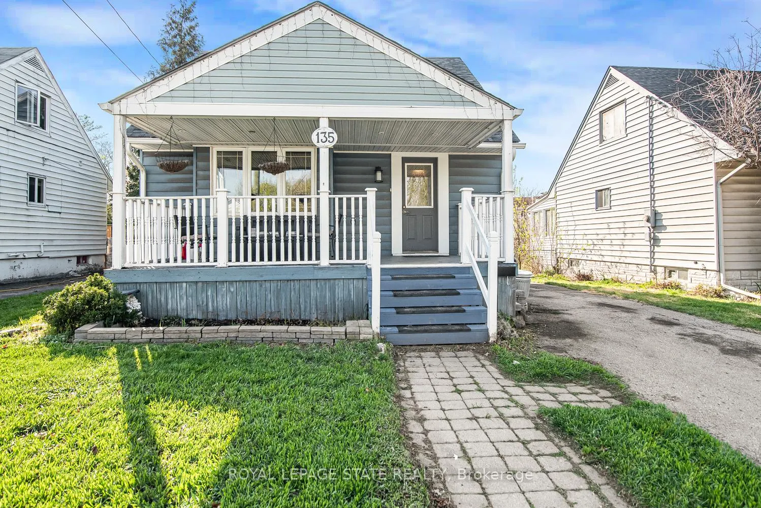 Front of 135 Glassco Avenue N