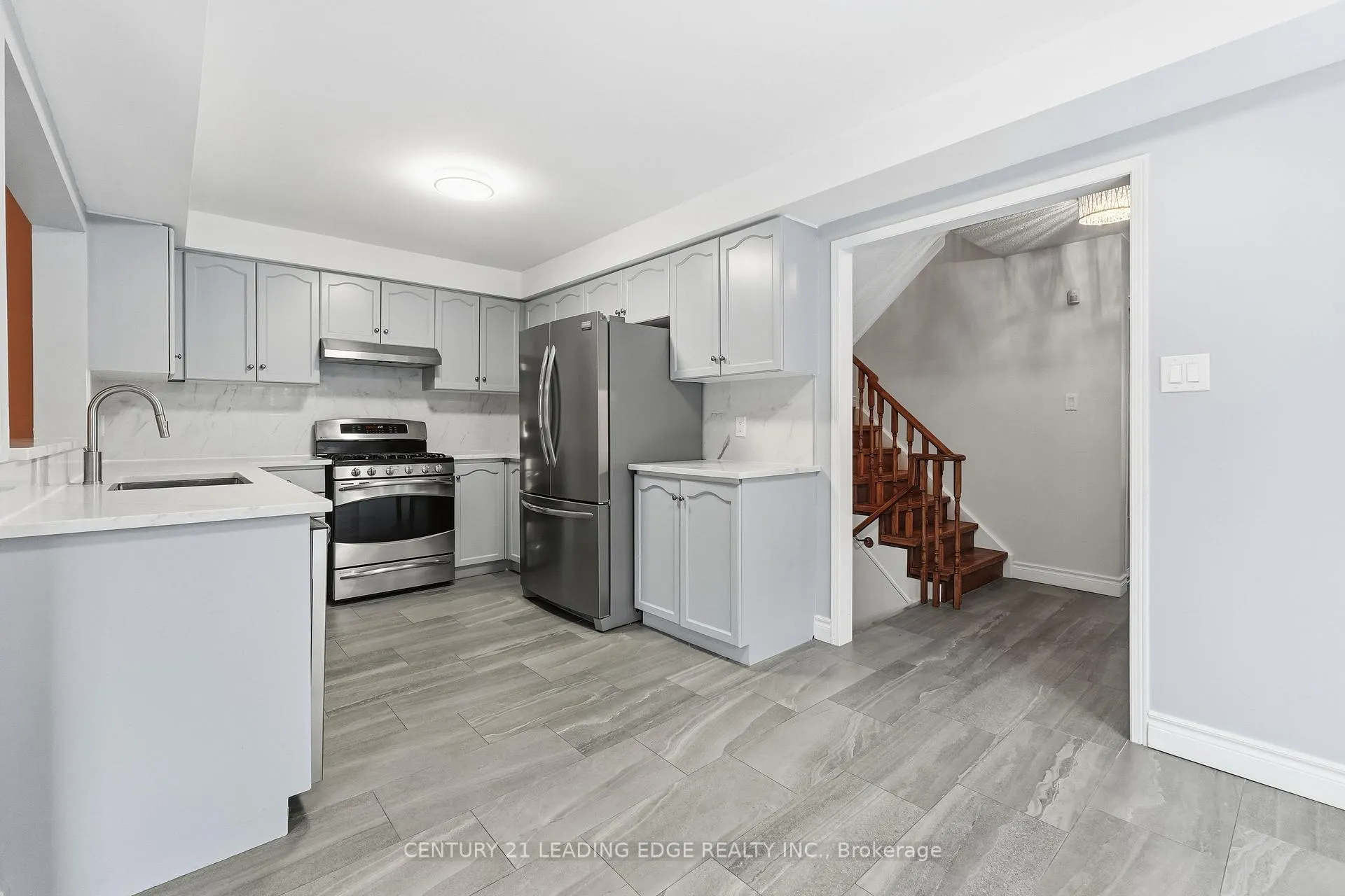 Photo 14 of 60 Snedden Avenue, Aurora, Bayview Wellington — HOMEH