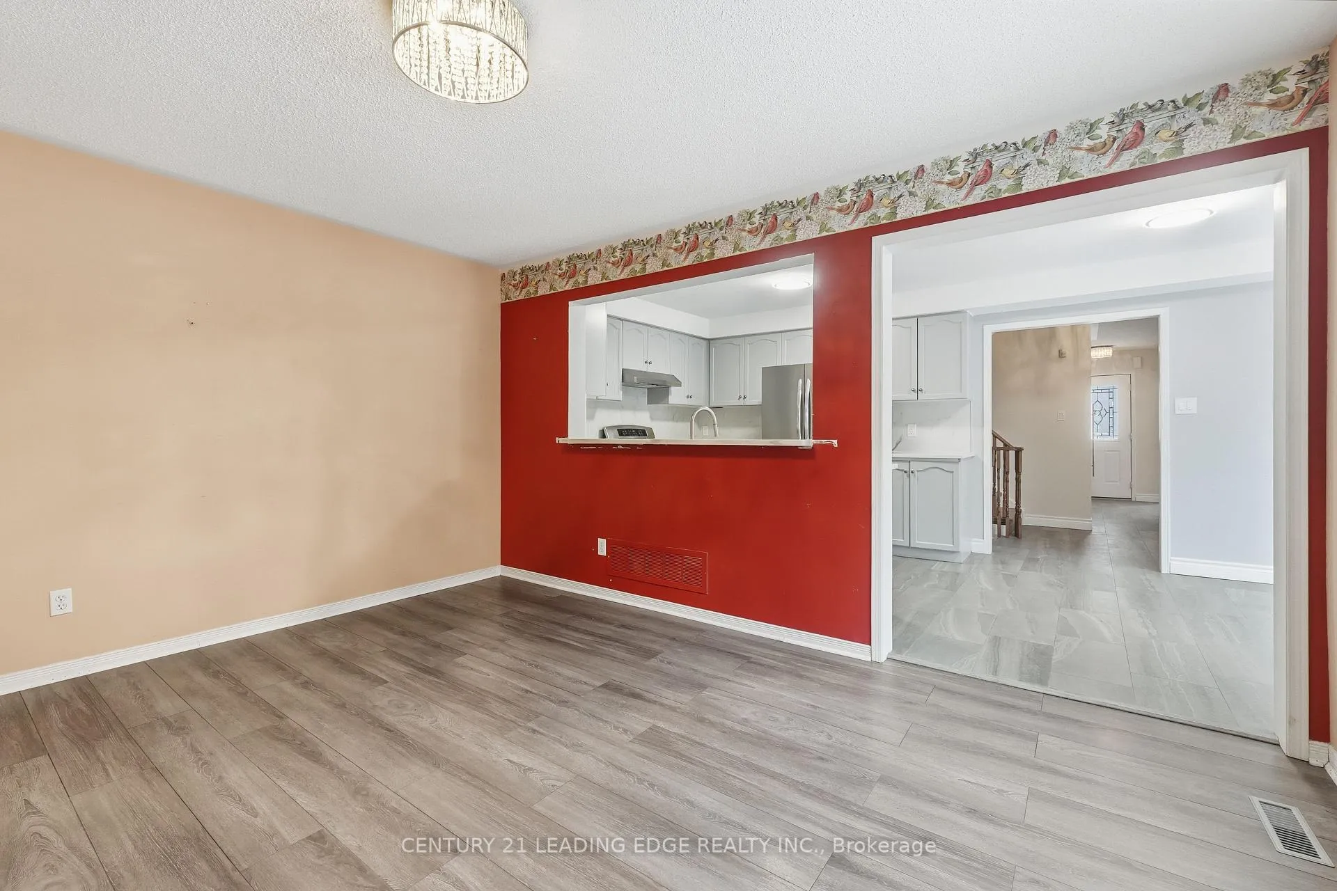 Photo 23 of 60 Snedden Avenue, Aurora, Bayview Wellington — HOMEH