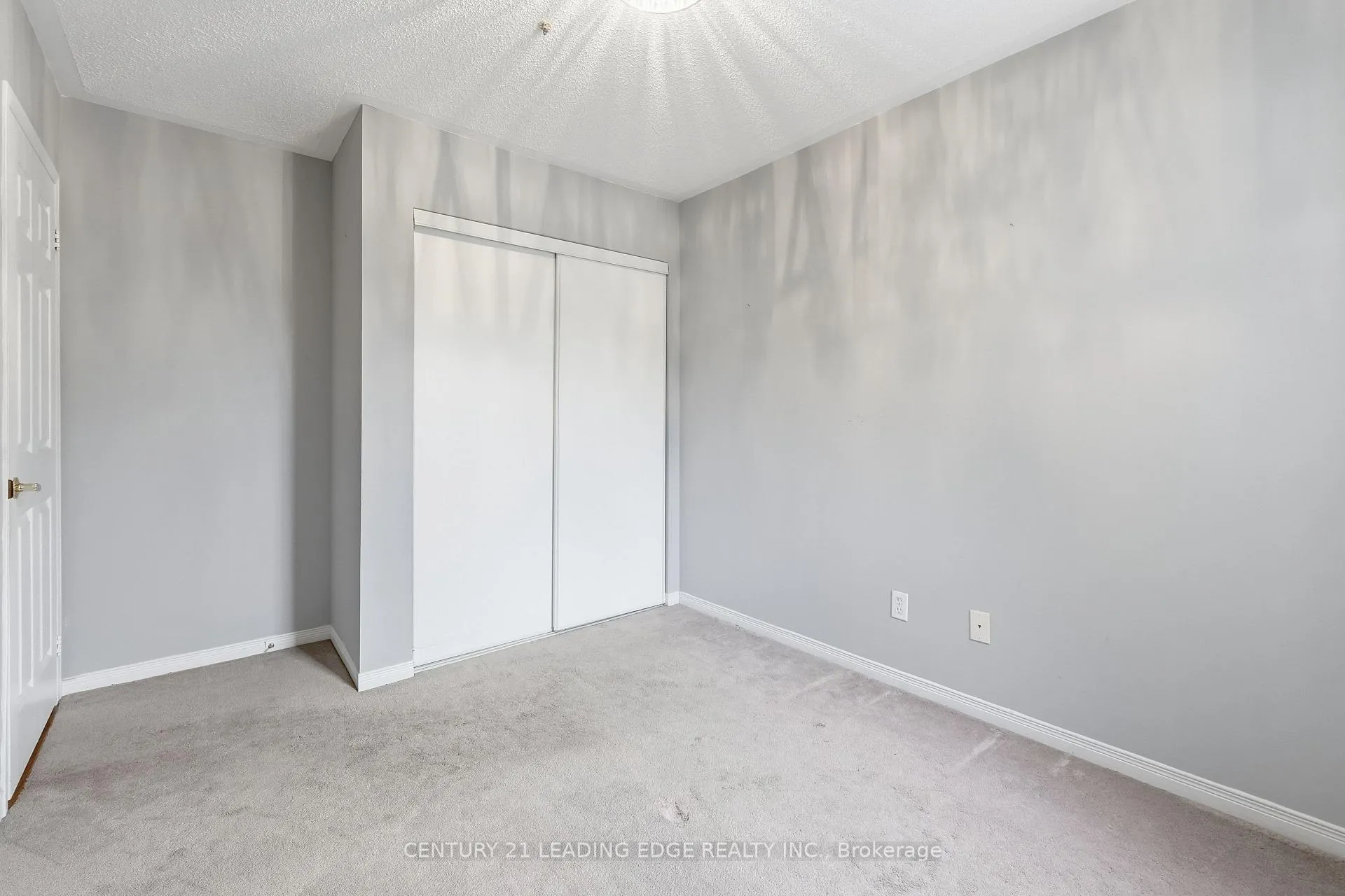 Photo 41 of 60 Snedden Avenue, Aurora, Bayview Wellington — HOMEH