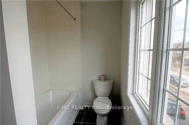 Photo 7 of 37 Dregde Court, Milton, Willmott — HOMEH