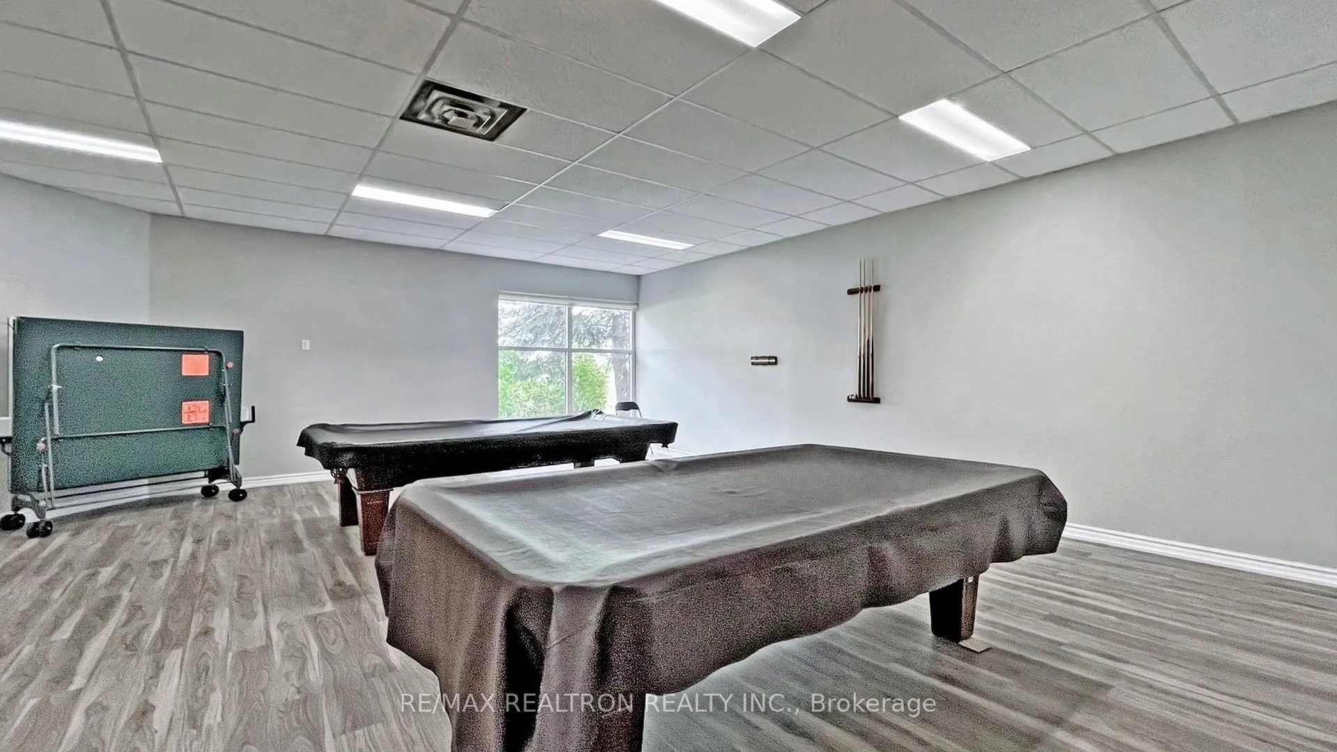 Photo 41 of Unit 404, 40 Harding Boulevard W, Richmond Hill, Harding — HOMEH