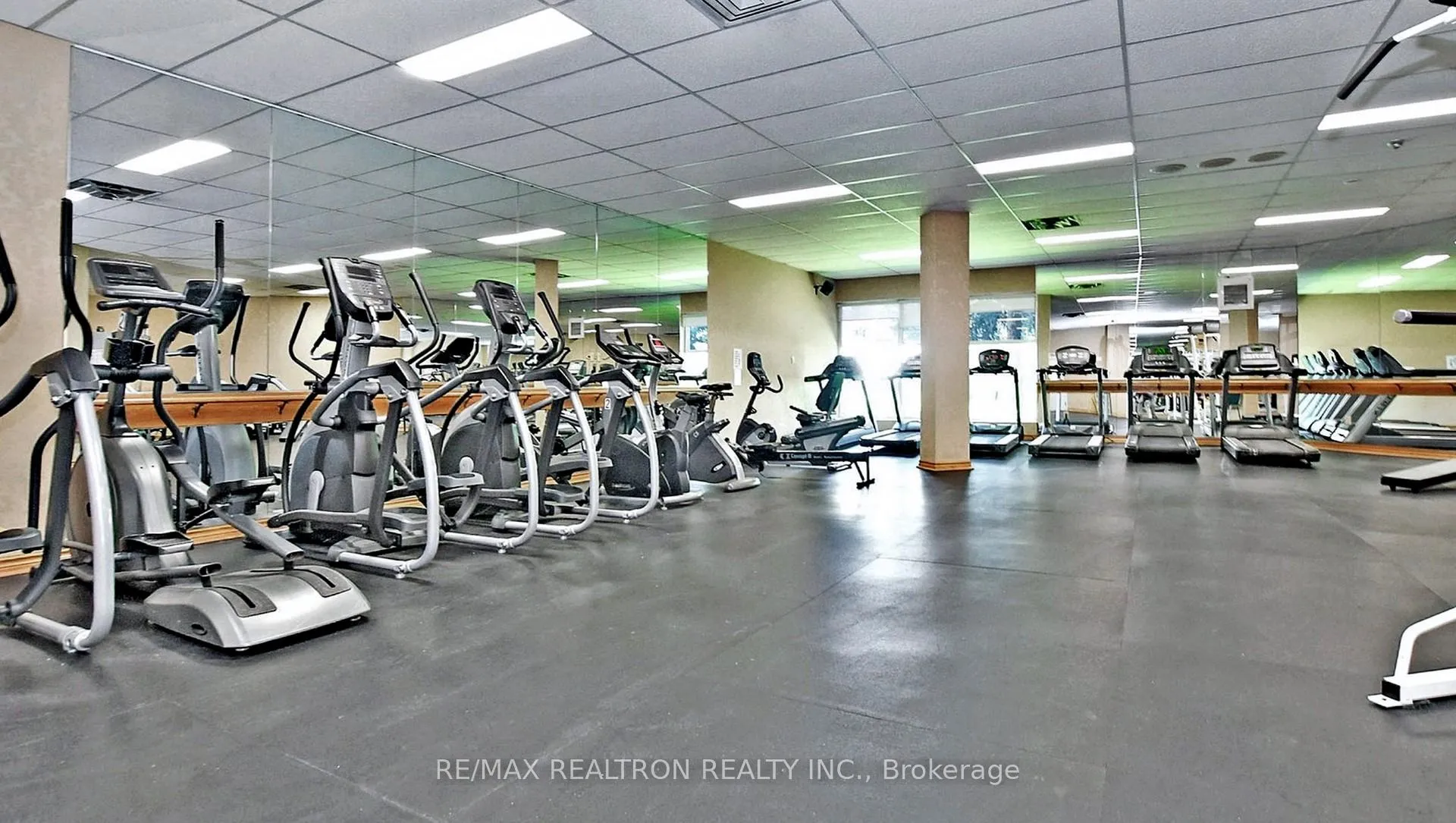 Photo 43 of Unit 404, 40 Harding Boulevard W, Richmond Hill, Harding — HOMEH