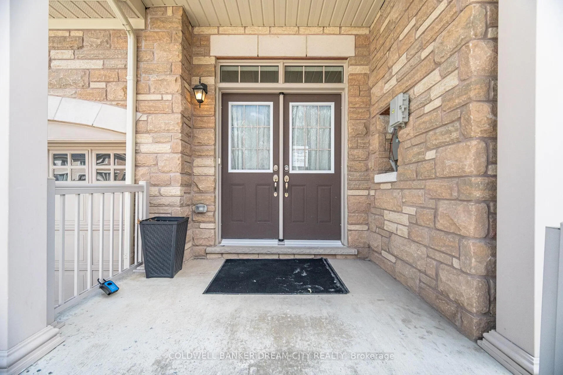 Photo 4 of 382 Kirkham Drive, Markham, Cedarwood — HOMEH
