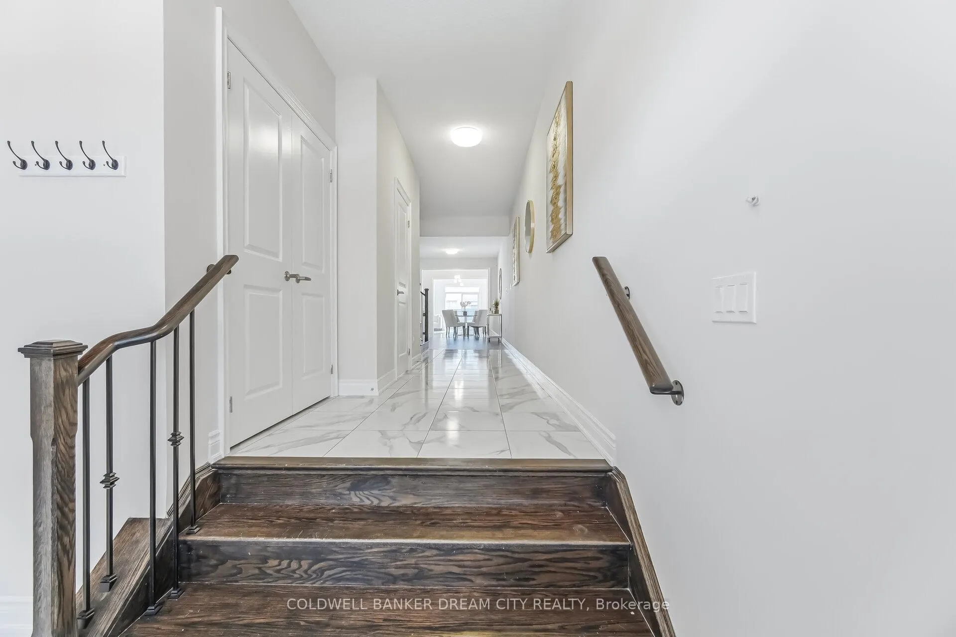 Photo 6 of 382 Kirkham Drive, Markham, Cedarwood — HOMEH