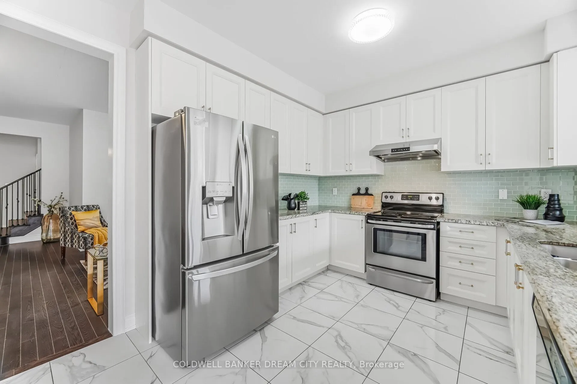 Photo 12 of 382 Kirkham Drive, Markham, Cedarwood — HOMEH