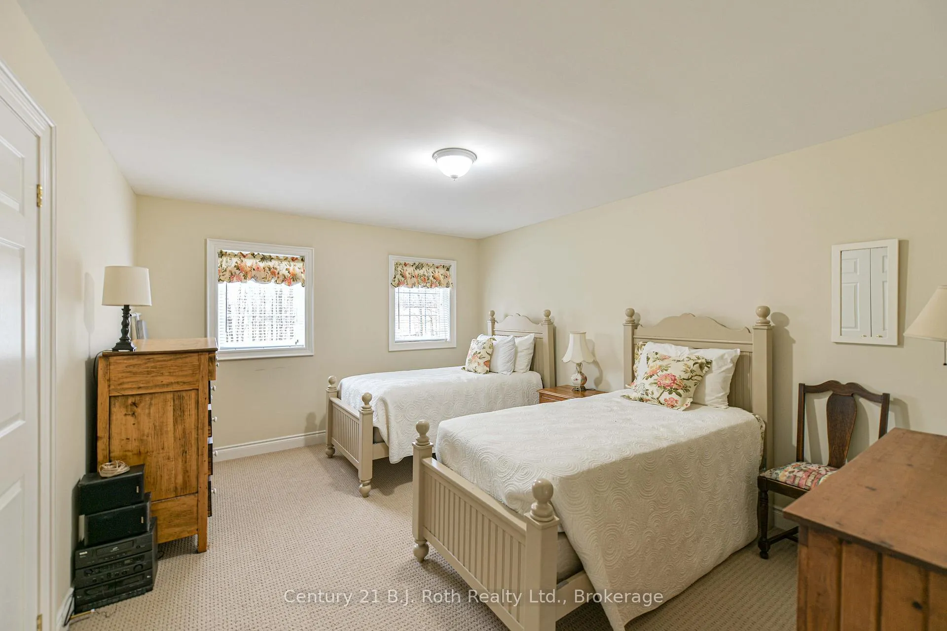 Photo 24 of 4901 11 Line N, Oro-Medonte, Rural Oro-Medonte — HOMEH