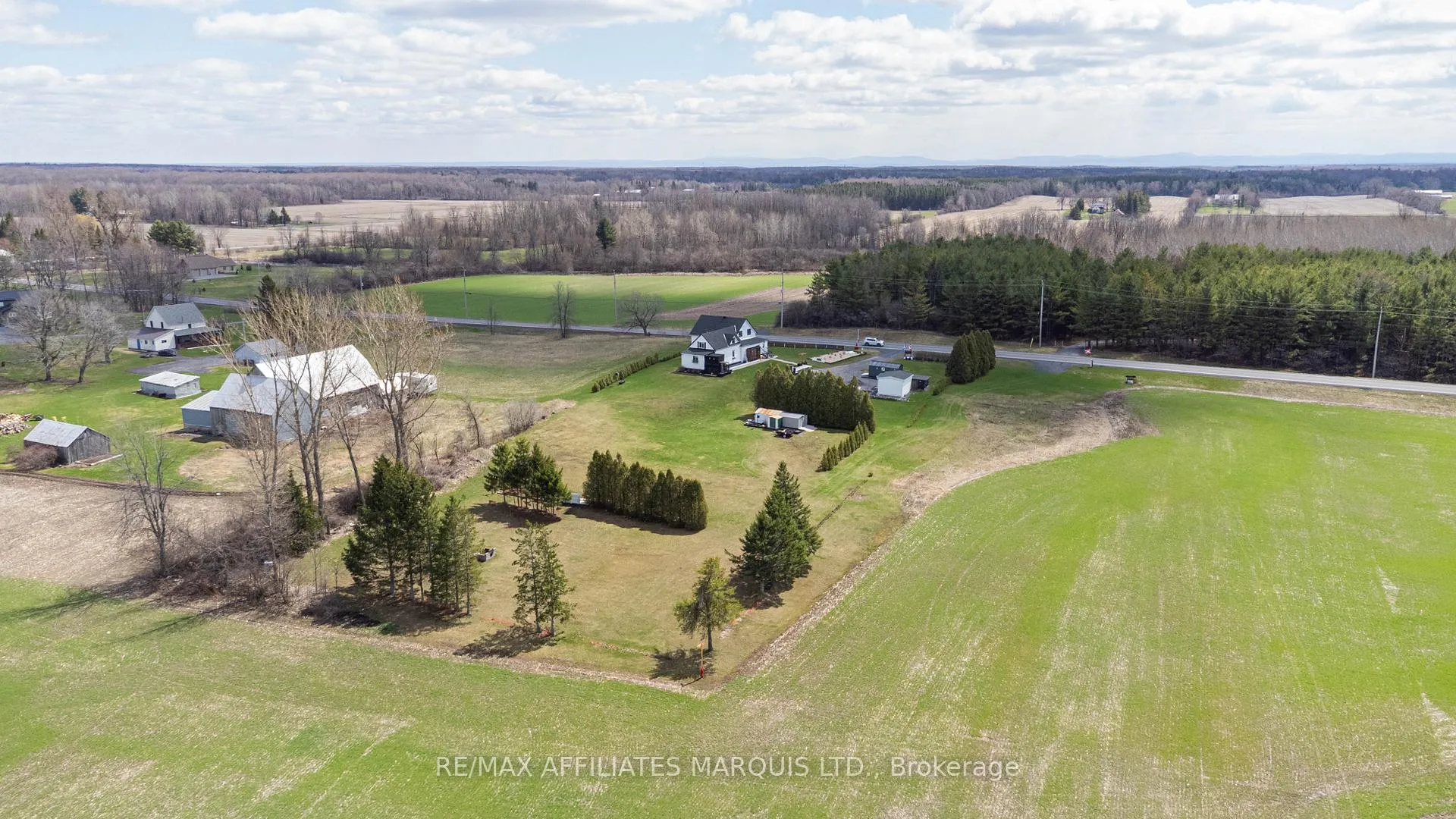 Photo 5 of 18753 County 19 Road, South Glengarry, South Glengarry (Charlottenburgh) Twp — HOMEH