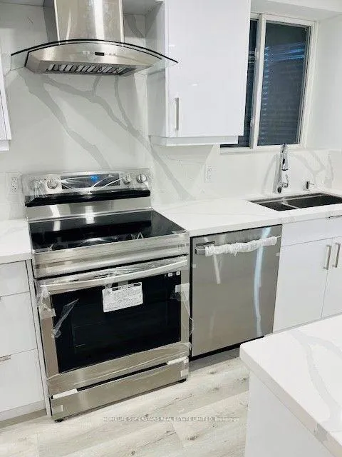 Photo 8 of 96 Trammel Drive W, Vaughan, Vellore Village — HOMEH