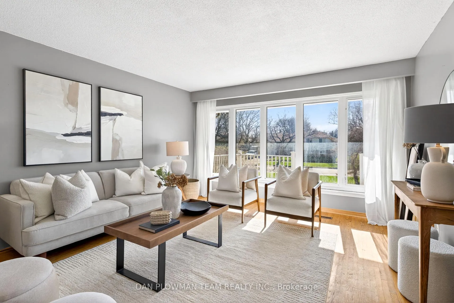 Photo 9 of 215 Central Park Boulevard N, Oshawa, O'Neill — HOMEH