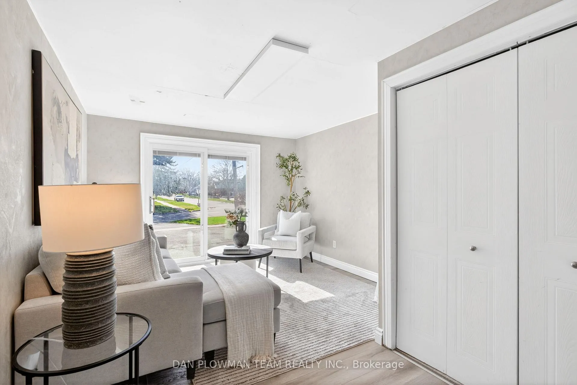 Photo 25 of 215 Central Park Boulevard N, Oshawa, O'Neill — HOMEH