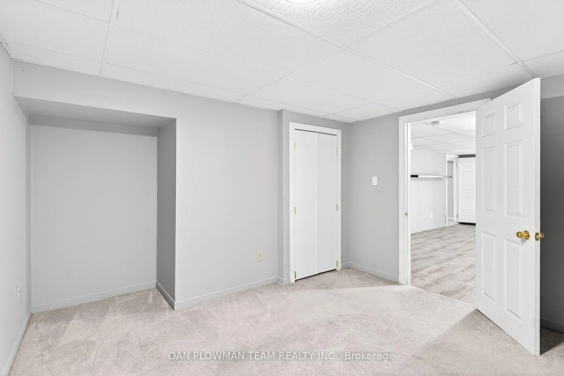Photo 35 of 215 Central Park Boulevard N, Oshawa, O'Neill — HOMEH