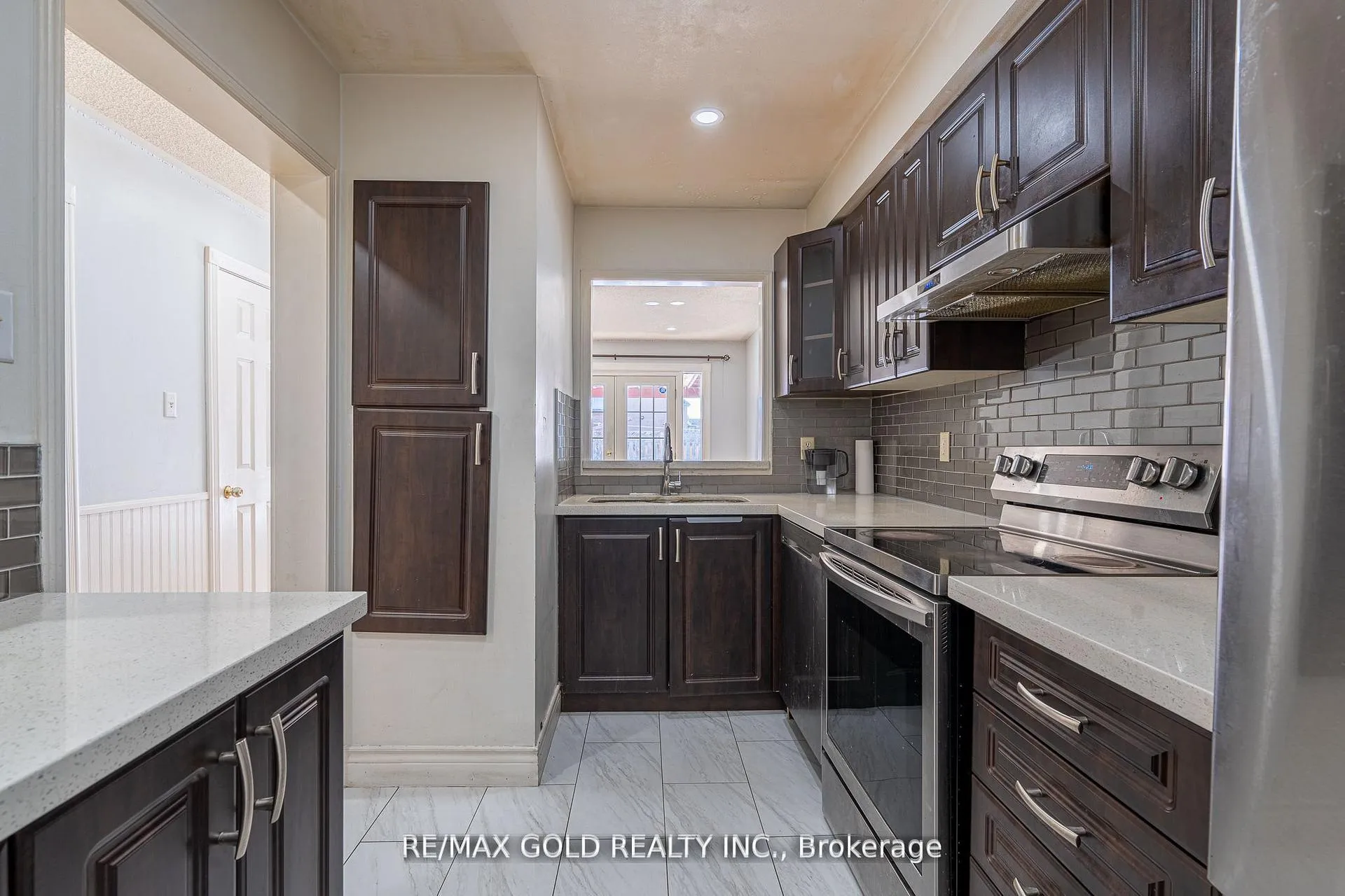 Photo 5 of 25 Clover Bloom Road, Brampton, Sandringham-Wellington — HOMEH