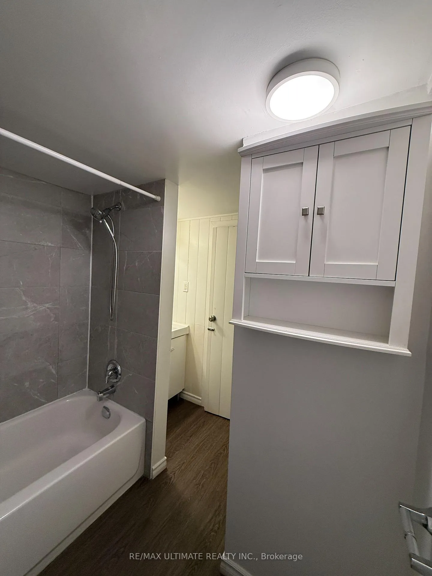 Photo 15 of Unit Unit 5 (Basement Unit), 8 Avion Avenue, Toronto, The Beaches — HOMEH