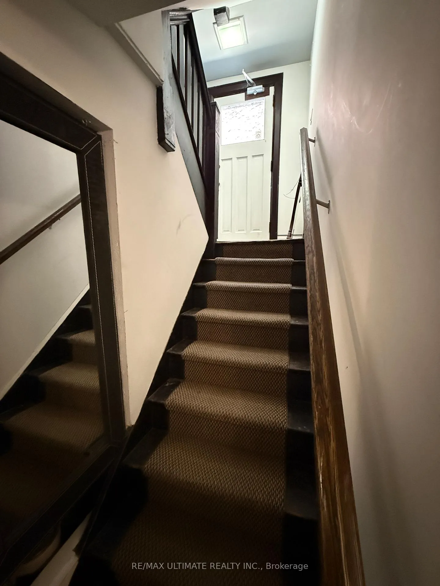 Photo 20 of Unit Unit 5 (Basement Unit), 8 Avion Avenue, Toronto, The Beaches — HOMEH
