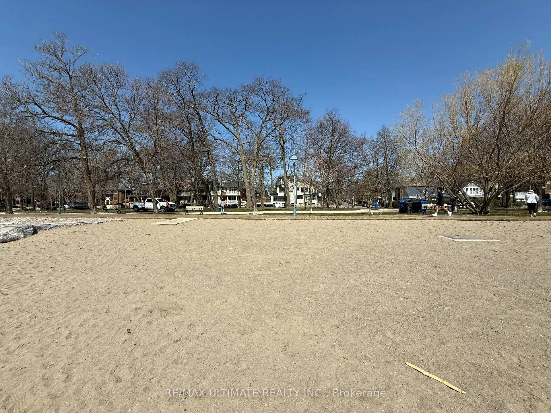 Photo 24 of Unit Unit 5 (Basement Unit), 8 Avion Avenue, Toronto, The Beaches — HOMEH