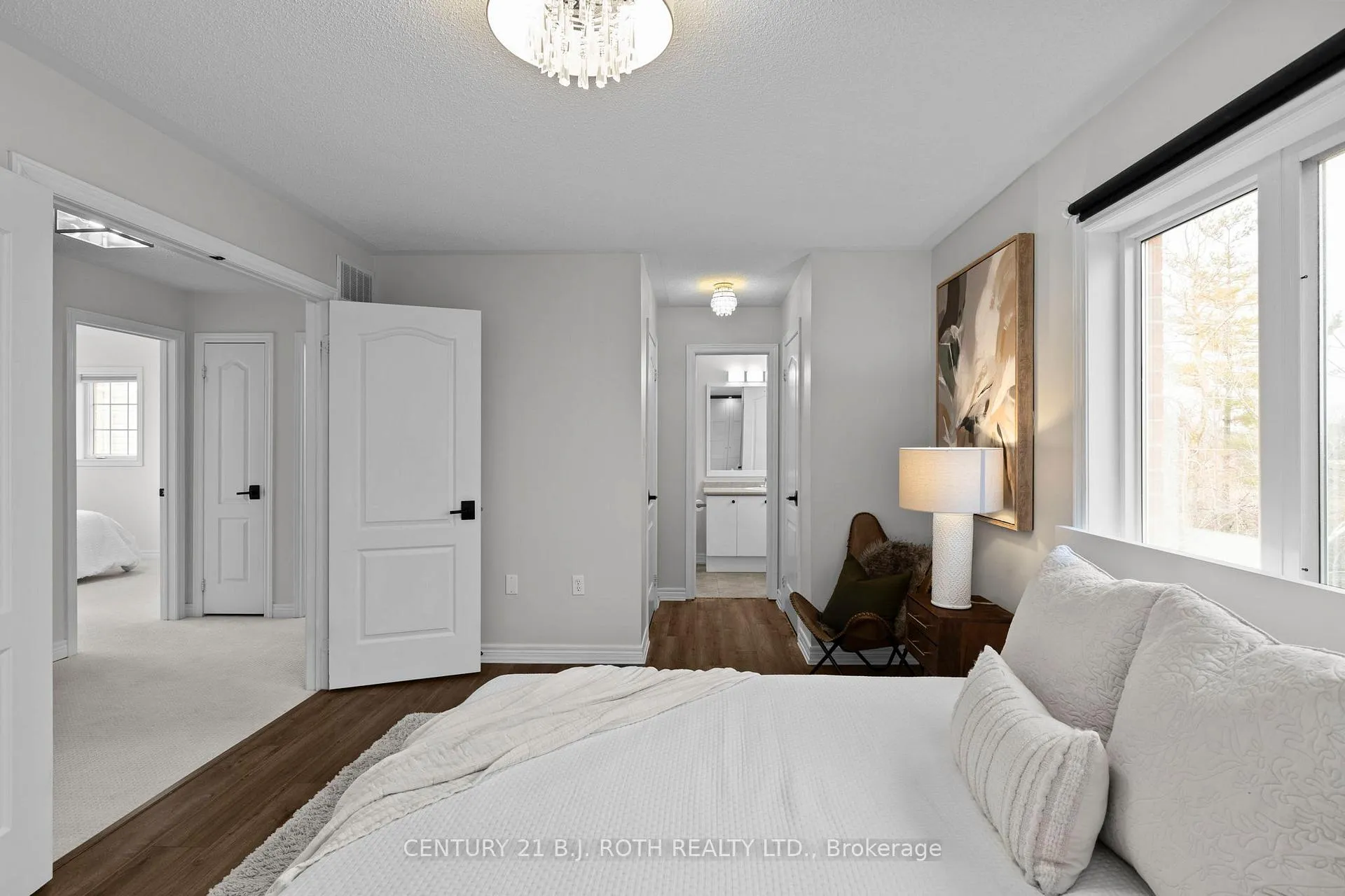 Photo 14 of 30 Megan Crescent, Barrie, Holly — HOMEH