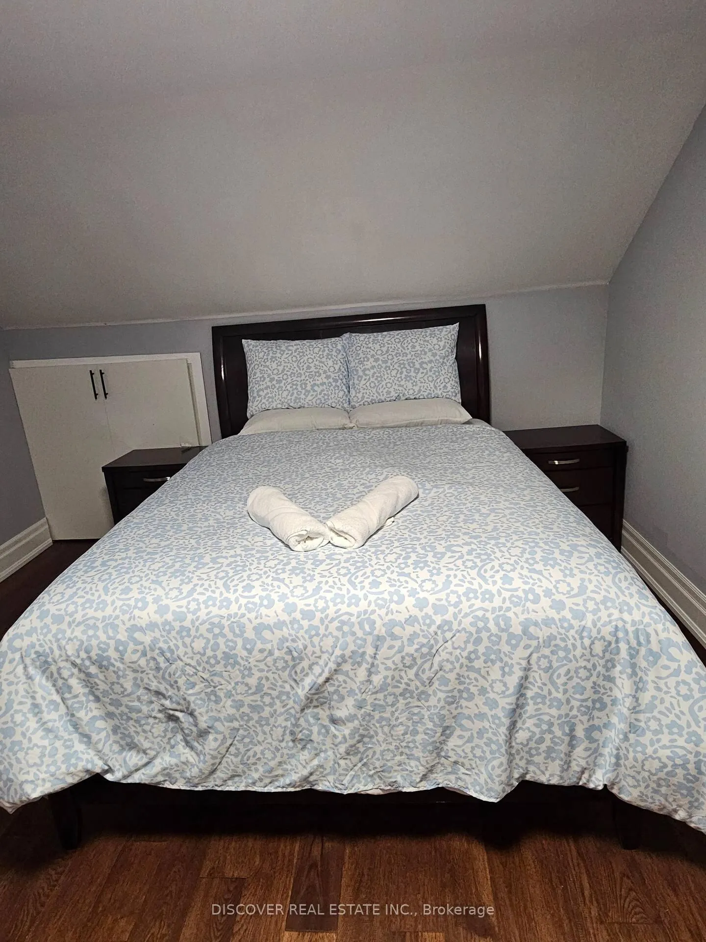 Photo 15 of 19 York Street, Ajax, Central — HOMEH