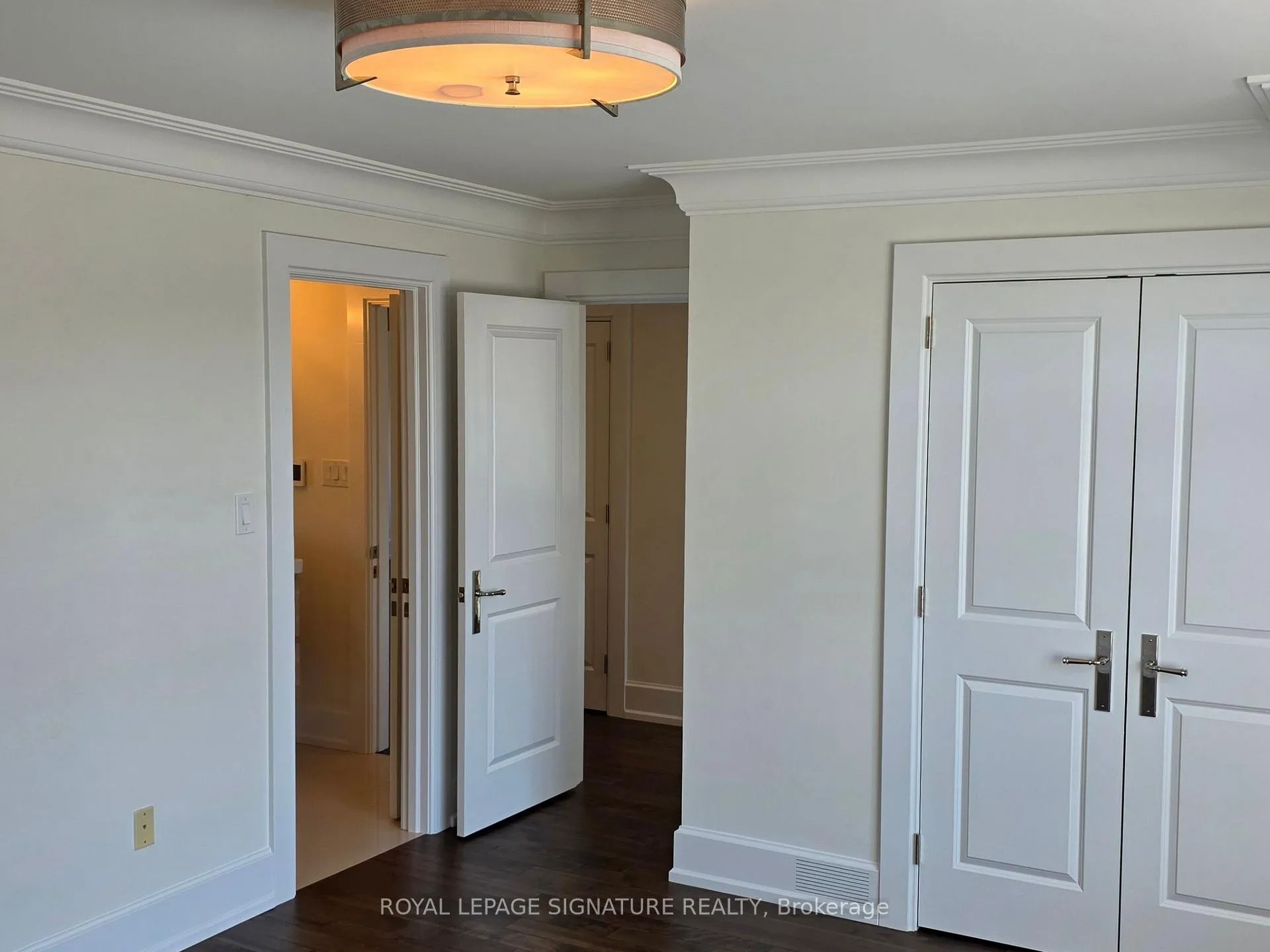Photo 21 of 2096 Newell Crescent, Burlington, Orchard — HOMEH