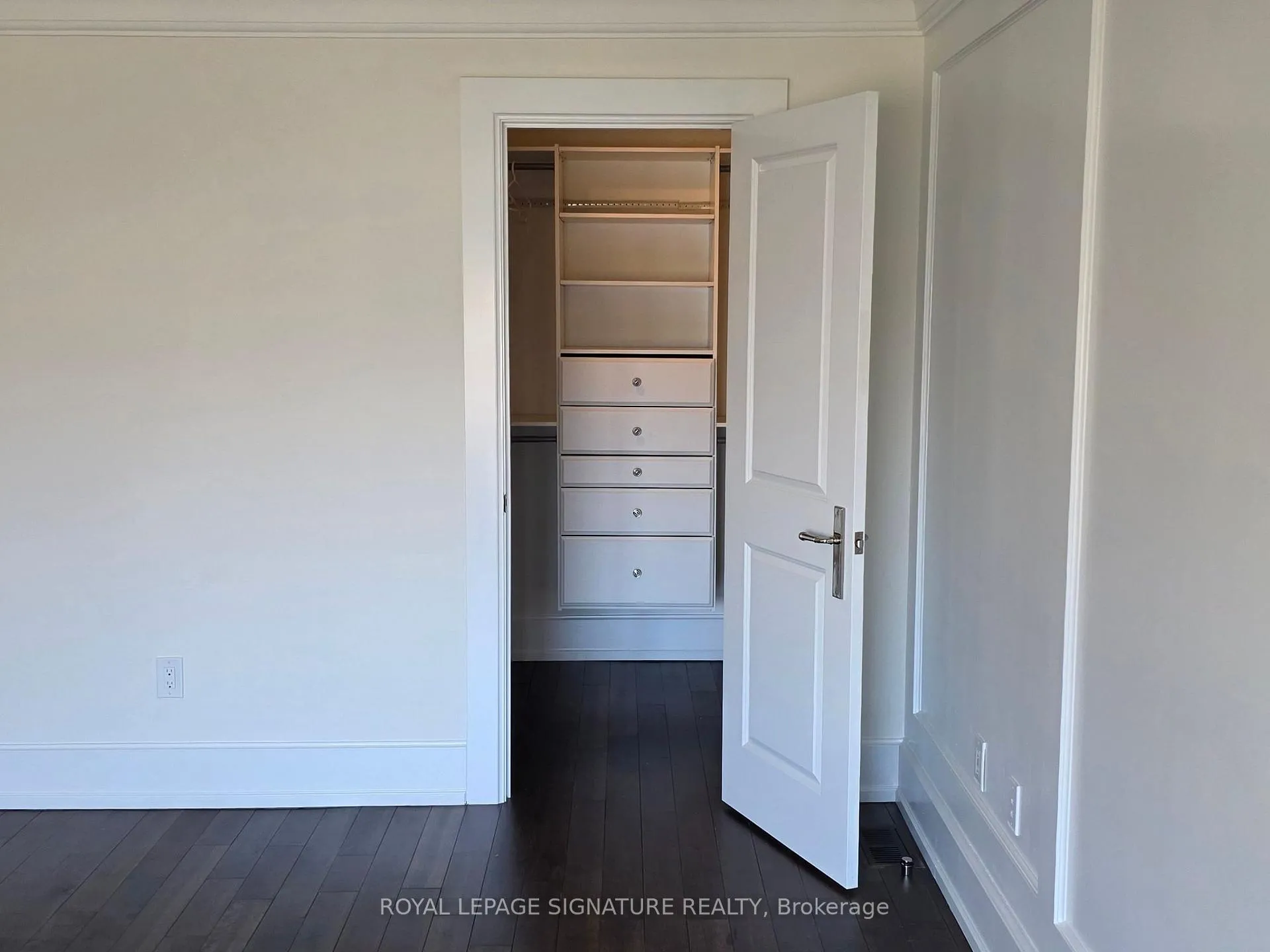 Photo 34 of 2096 Newell Crescent, Burlington, Orchard — HOMEH