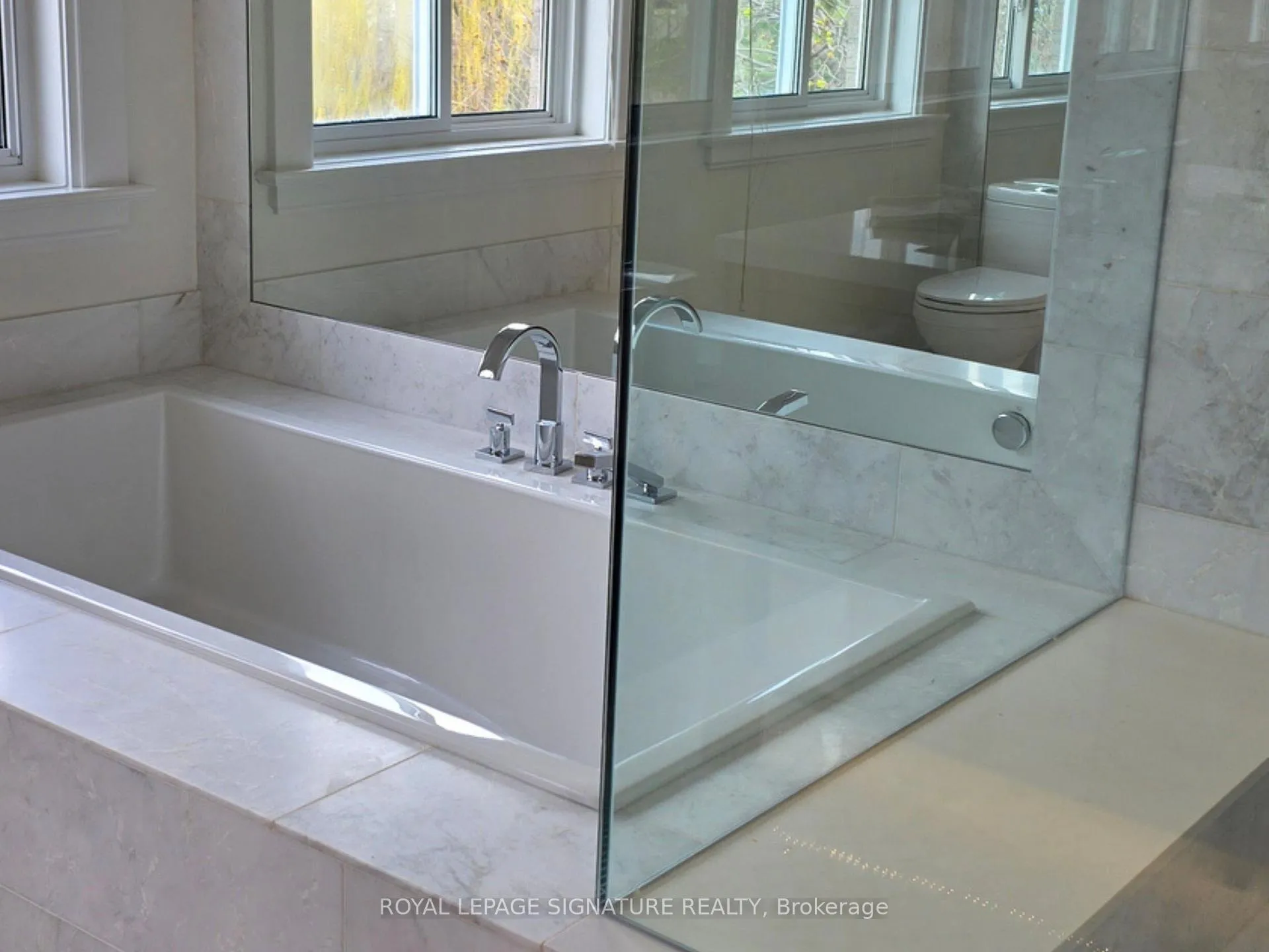 Photo 39 of 2096 Newell Crescent, Burlington, Orchard — HOMEH