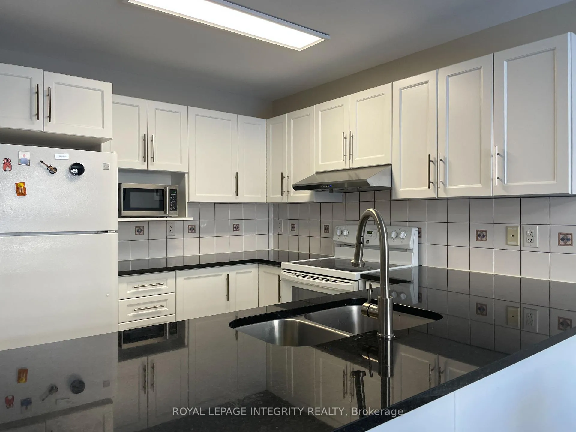 Photo 3 of 314 Ventanna Way, Ottawa, Barrhaven - Strandherd — HOMEH